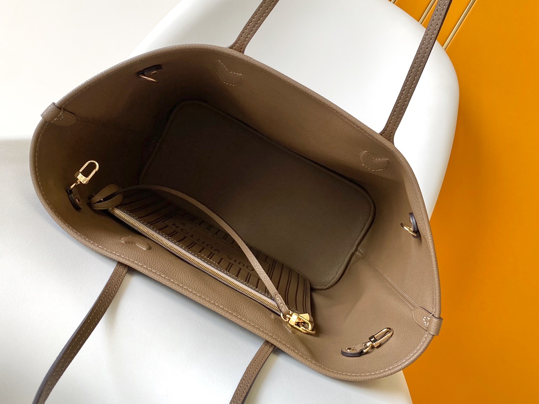 Louis Vuitton Basic Bag Canvas Black M-l-s