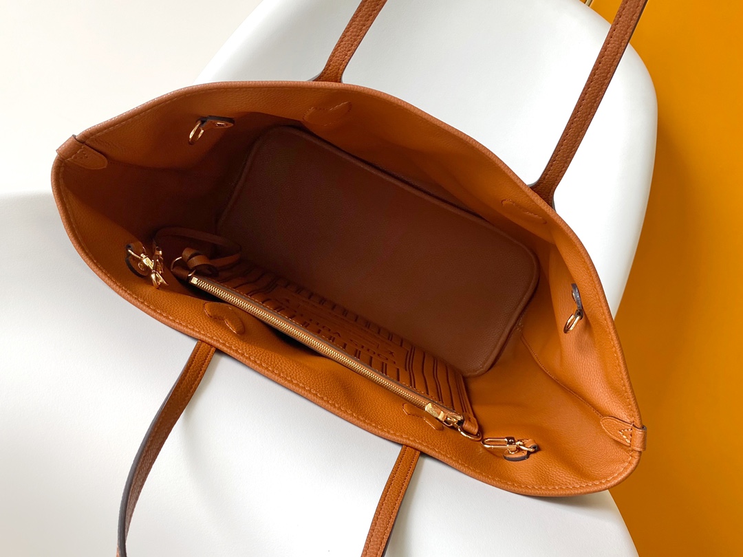 Louis Vuitton Basic Bag Canvas Black M-l-s