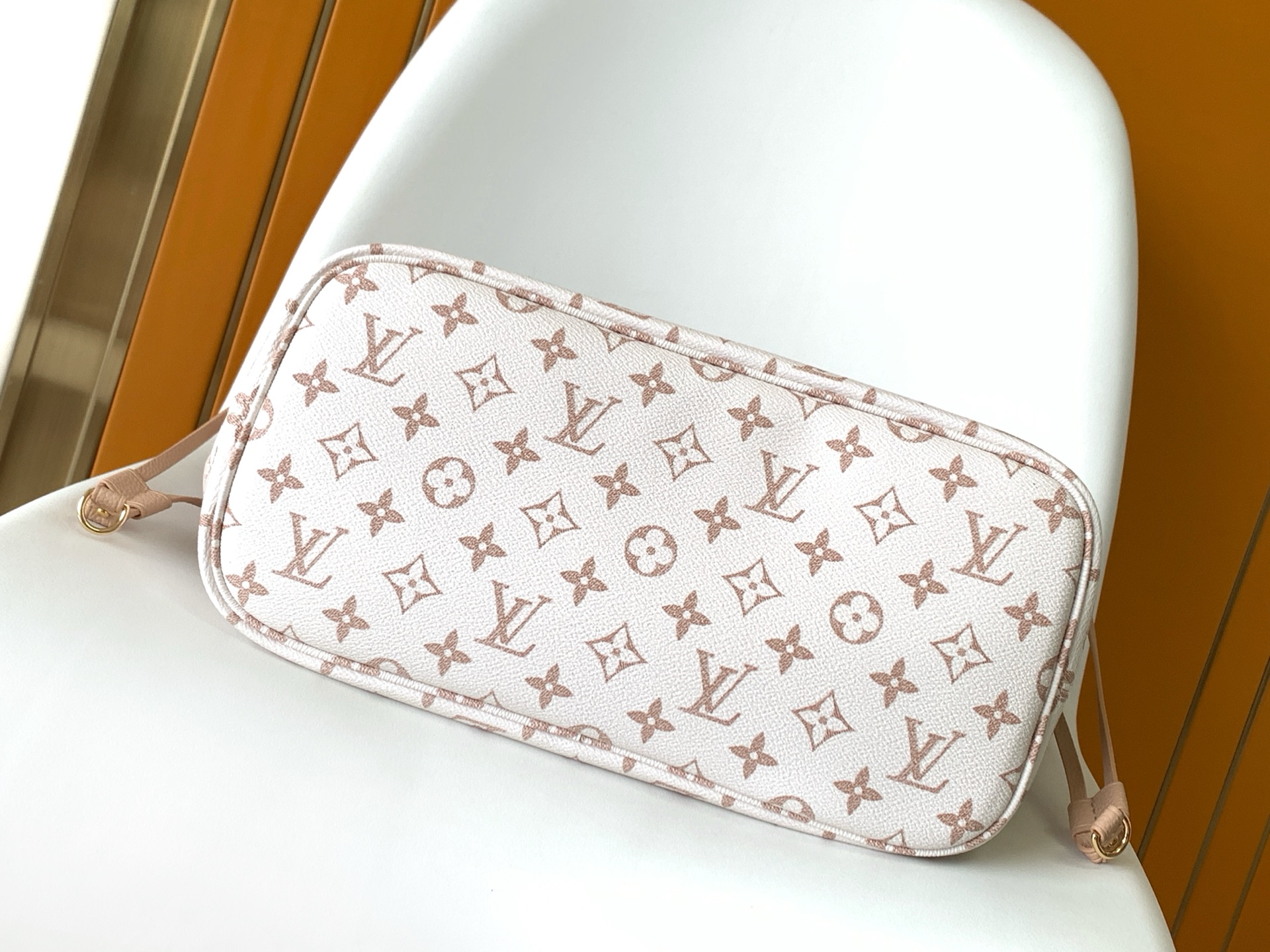 Louis Vuitton Basic Bag Canvas Black M-l-s