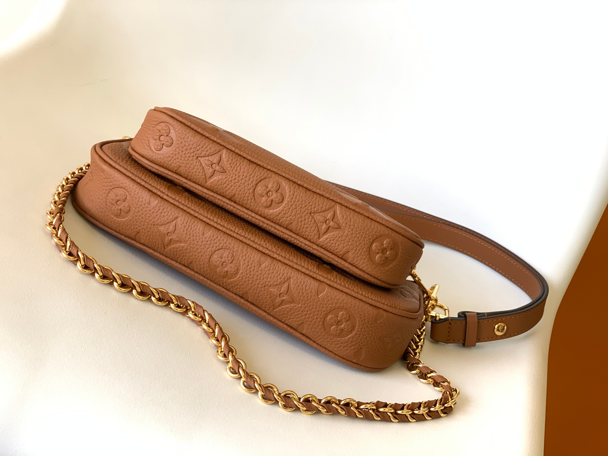 Louis Vuitton Basic Bag Black M