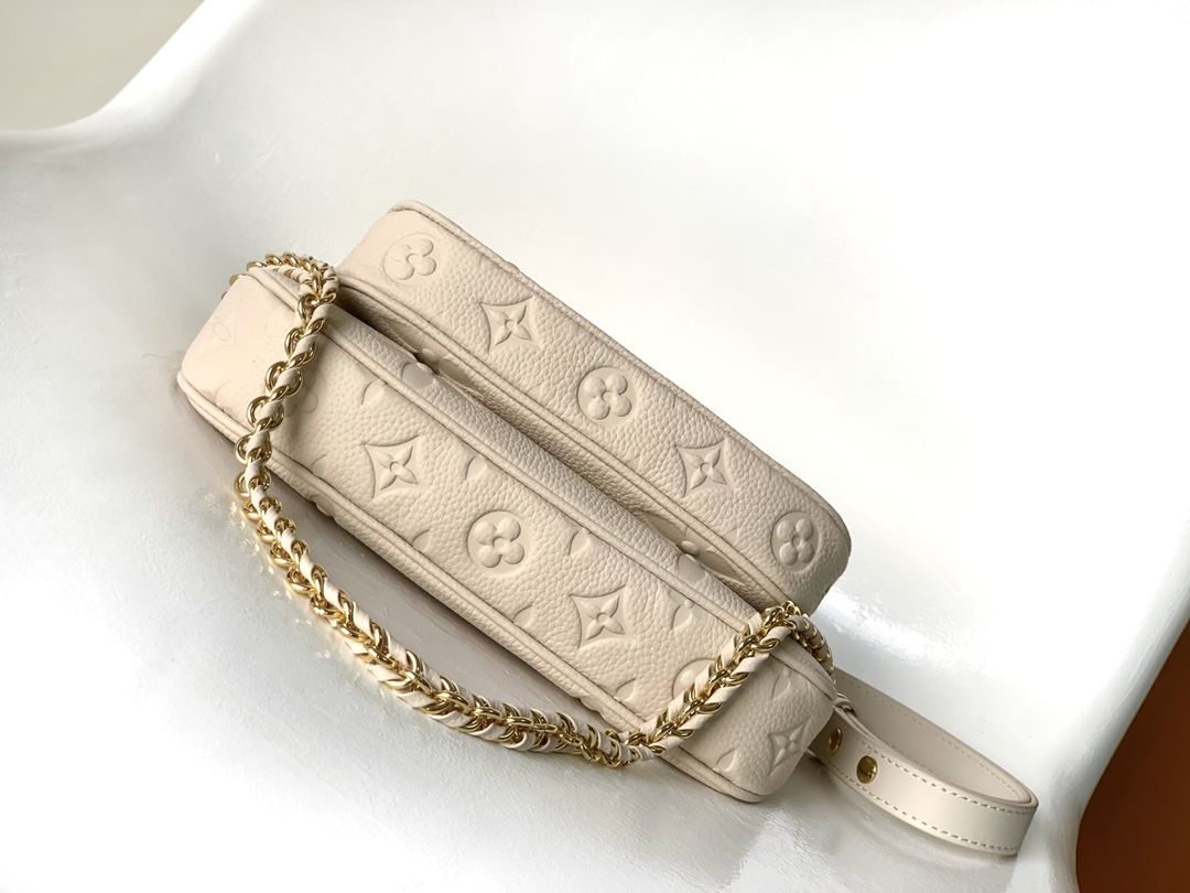 Louis Vuitton Basic Bag Black M