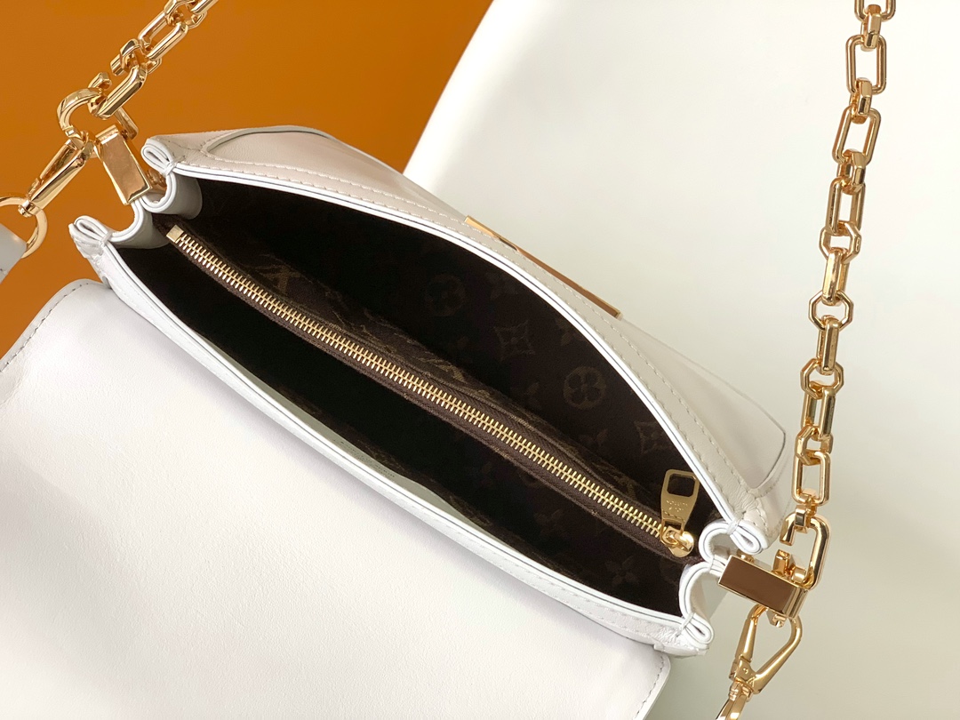 Louis Vuitton Basic Bag Cow Leather Black M-l-s