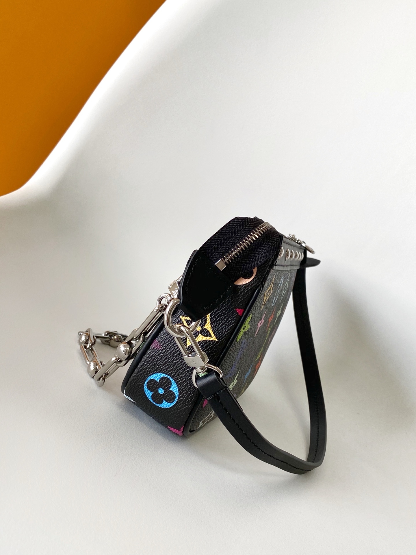 Louis Vuitton Basic Bag Cow Leather M-s