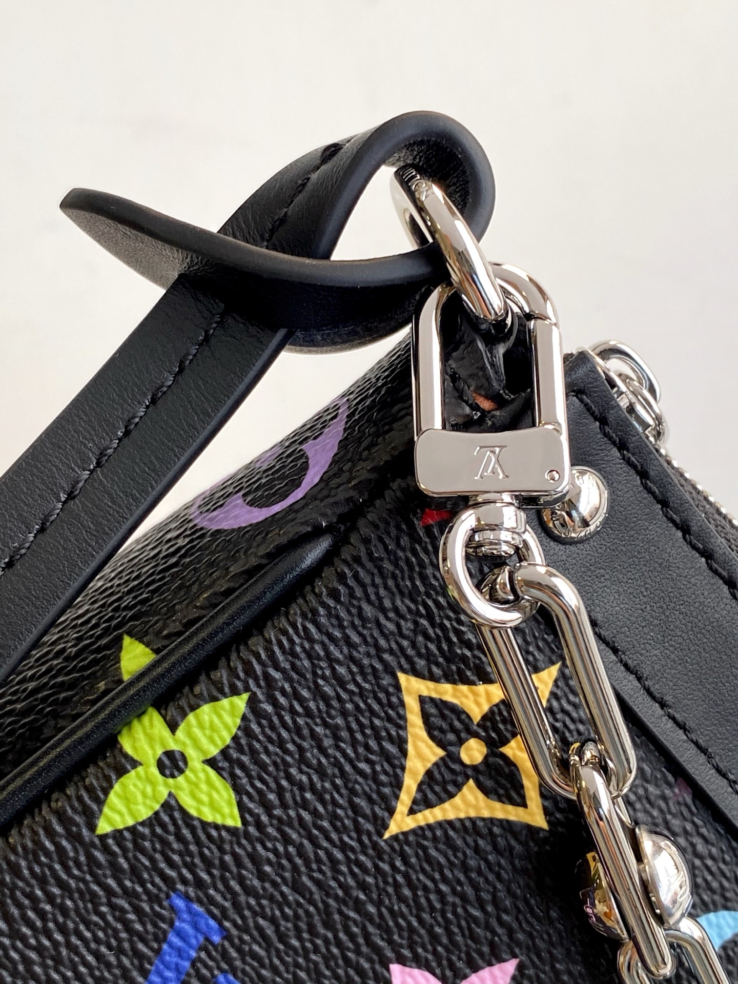 Louis Vuitton Basic Bag Cow Leather M-s