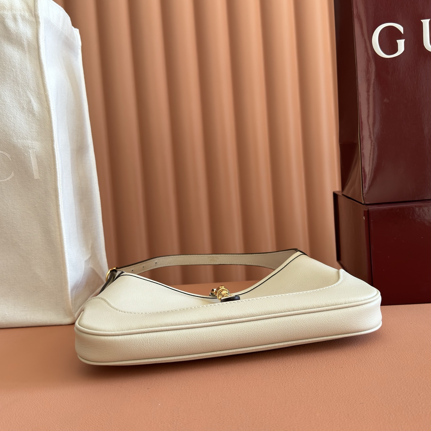 Gucci Basic Bag Canvas Brown M-l