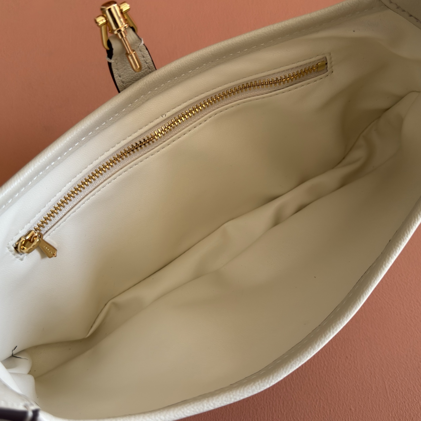 Gucci Basic Bag Canvas Brown M-l