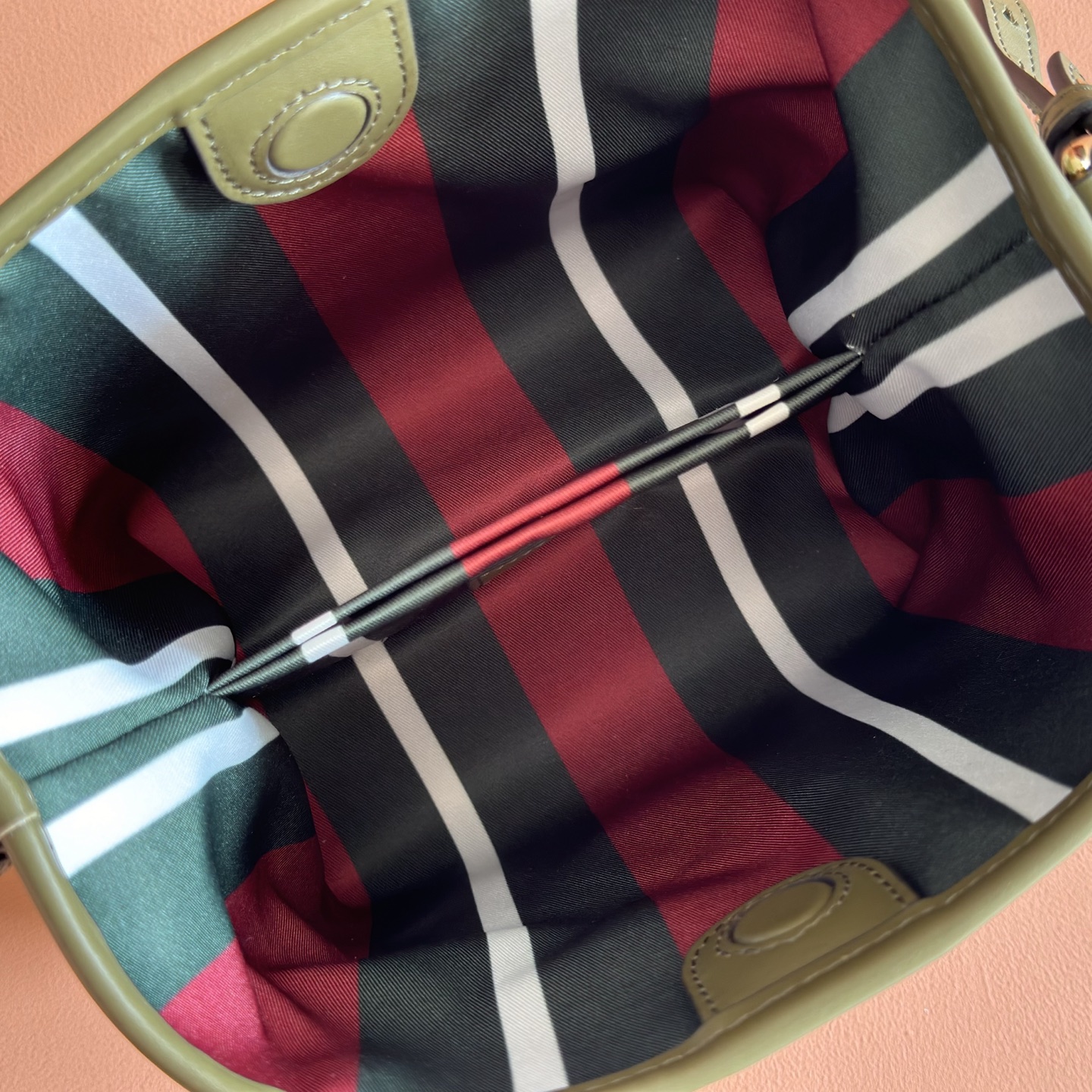 Gucci Bucket Bag Cow Leather Gold M-l