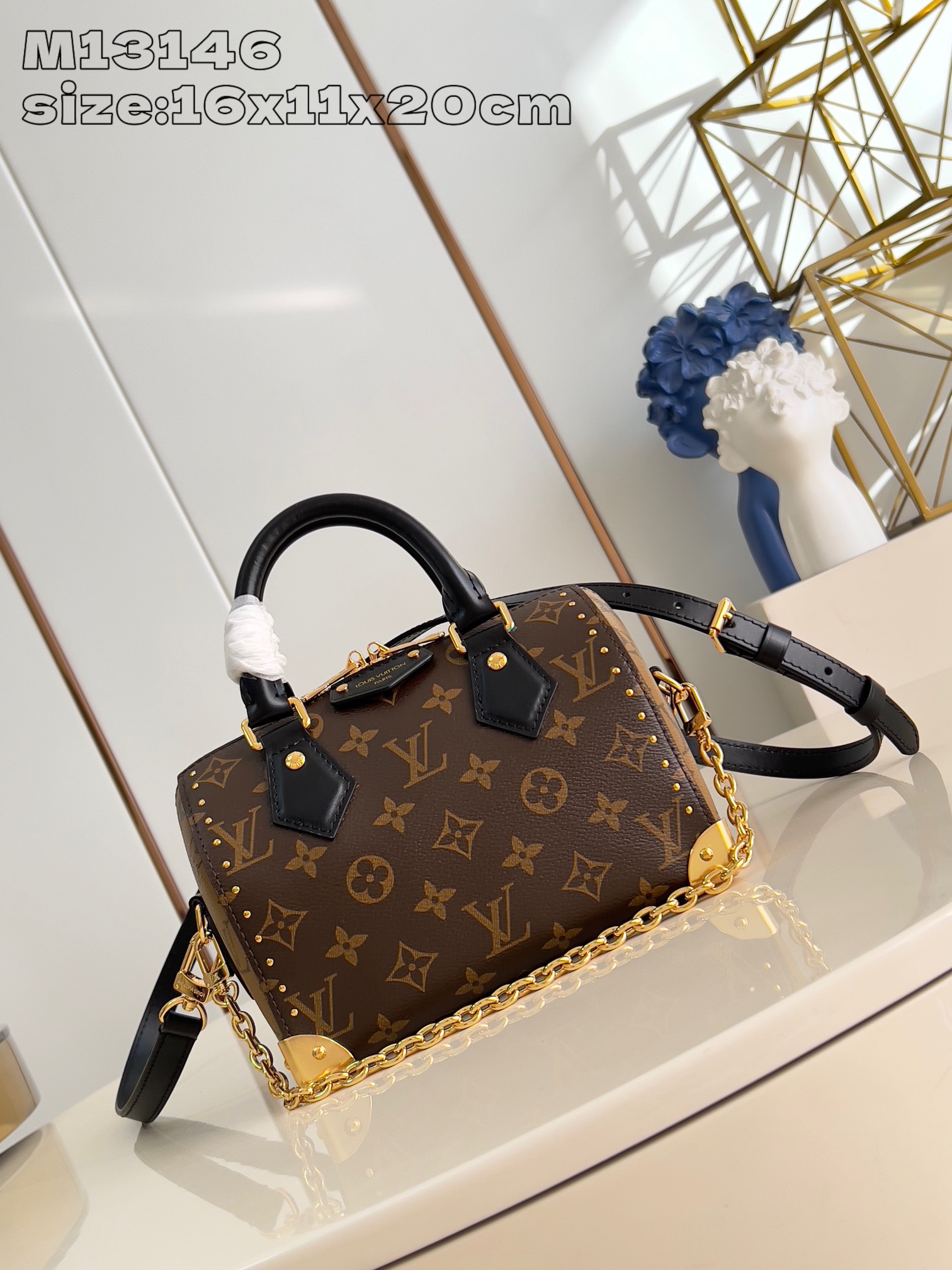 Louis Vuitton Basic Bag Canvas M-l-s