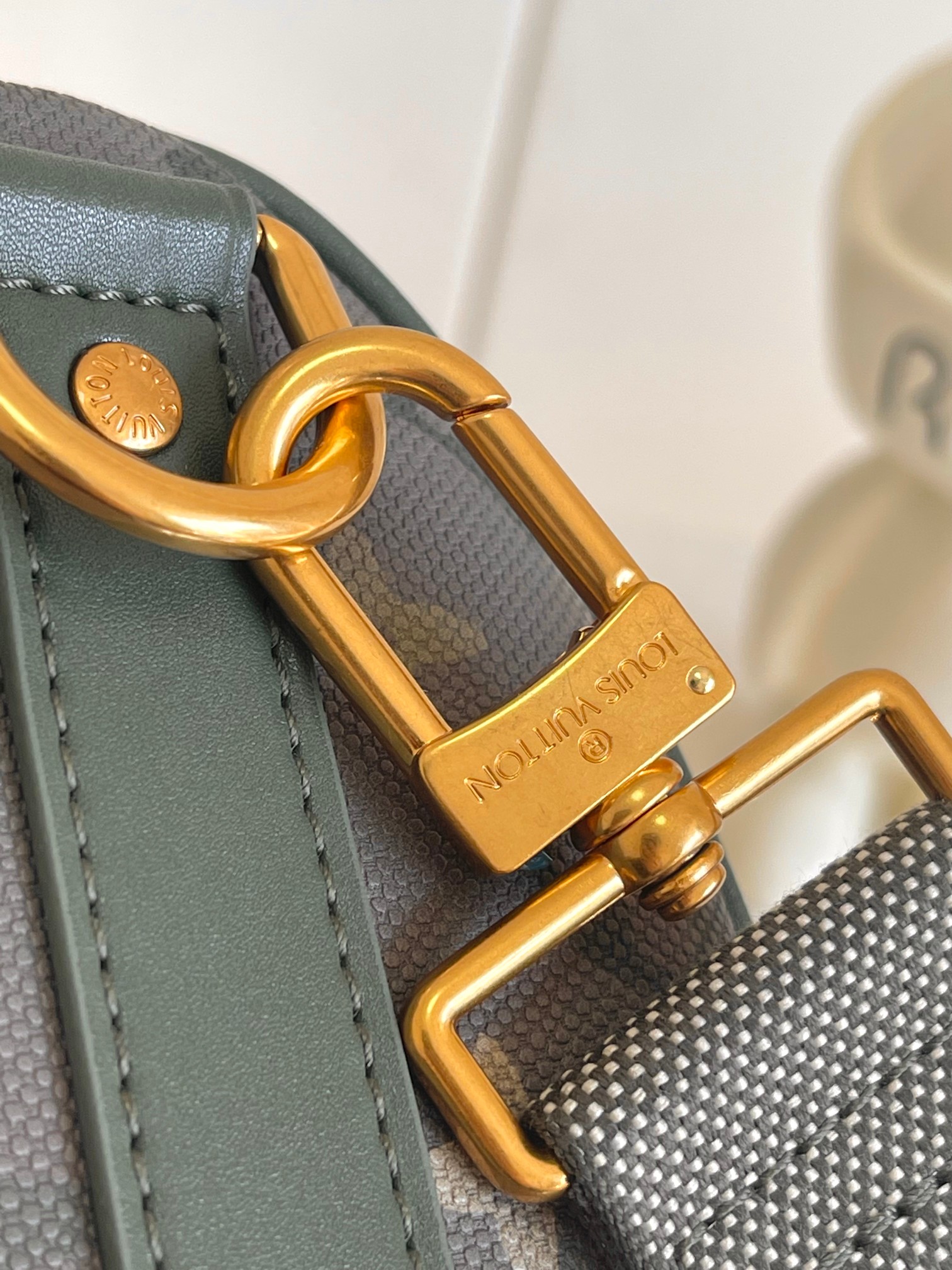 Louis Vuitton Basic Bag Canvas Green M-l-s