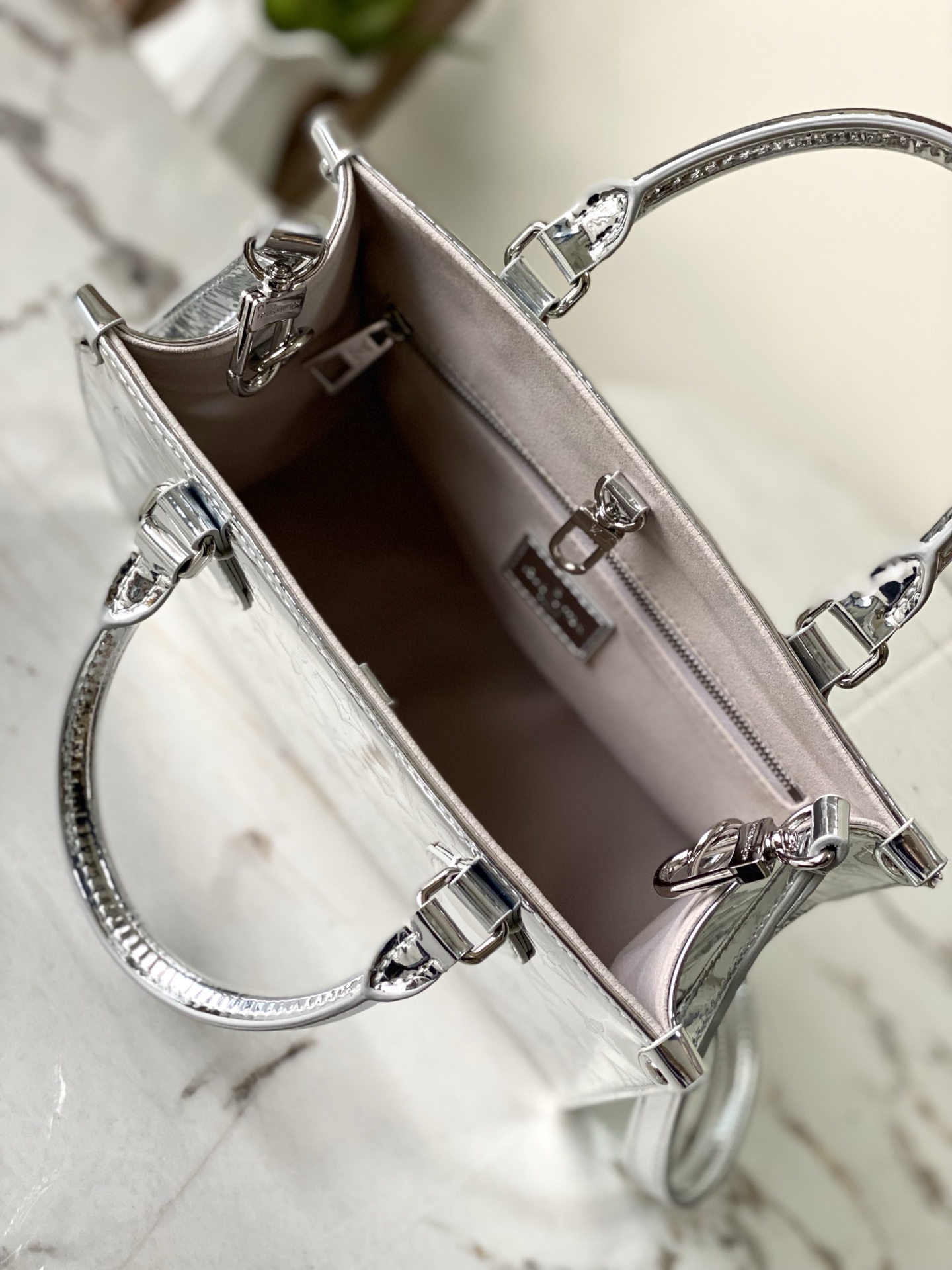 Louis Vuitton Basic Bag Canvas Silver M-l-s