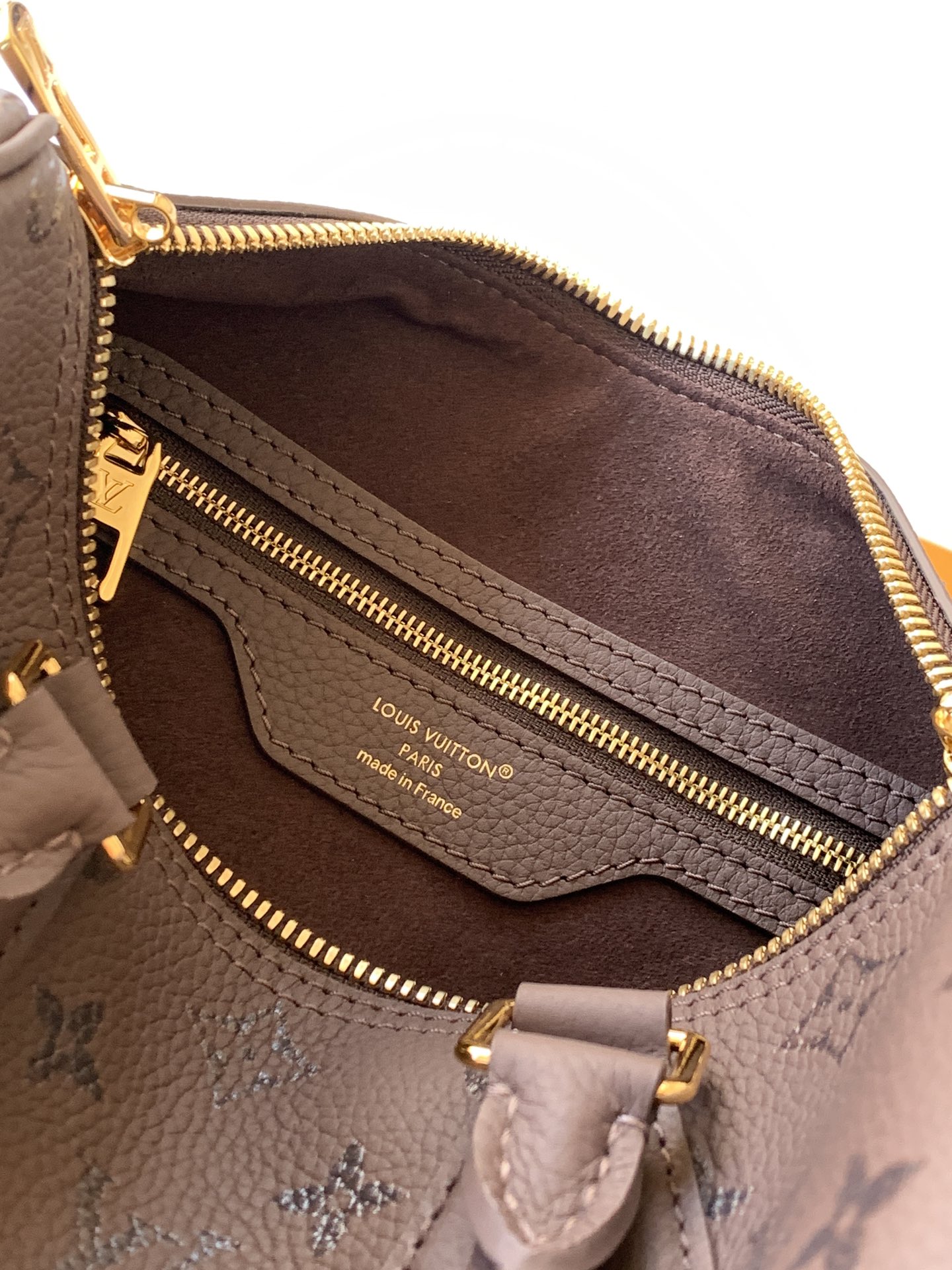 Louis Vuitton Basic Bag Cow Leather Black M-l-s