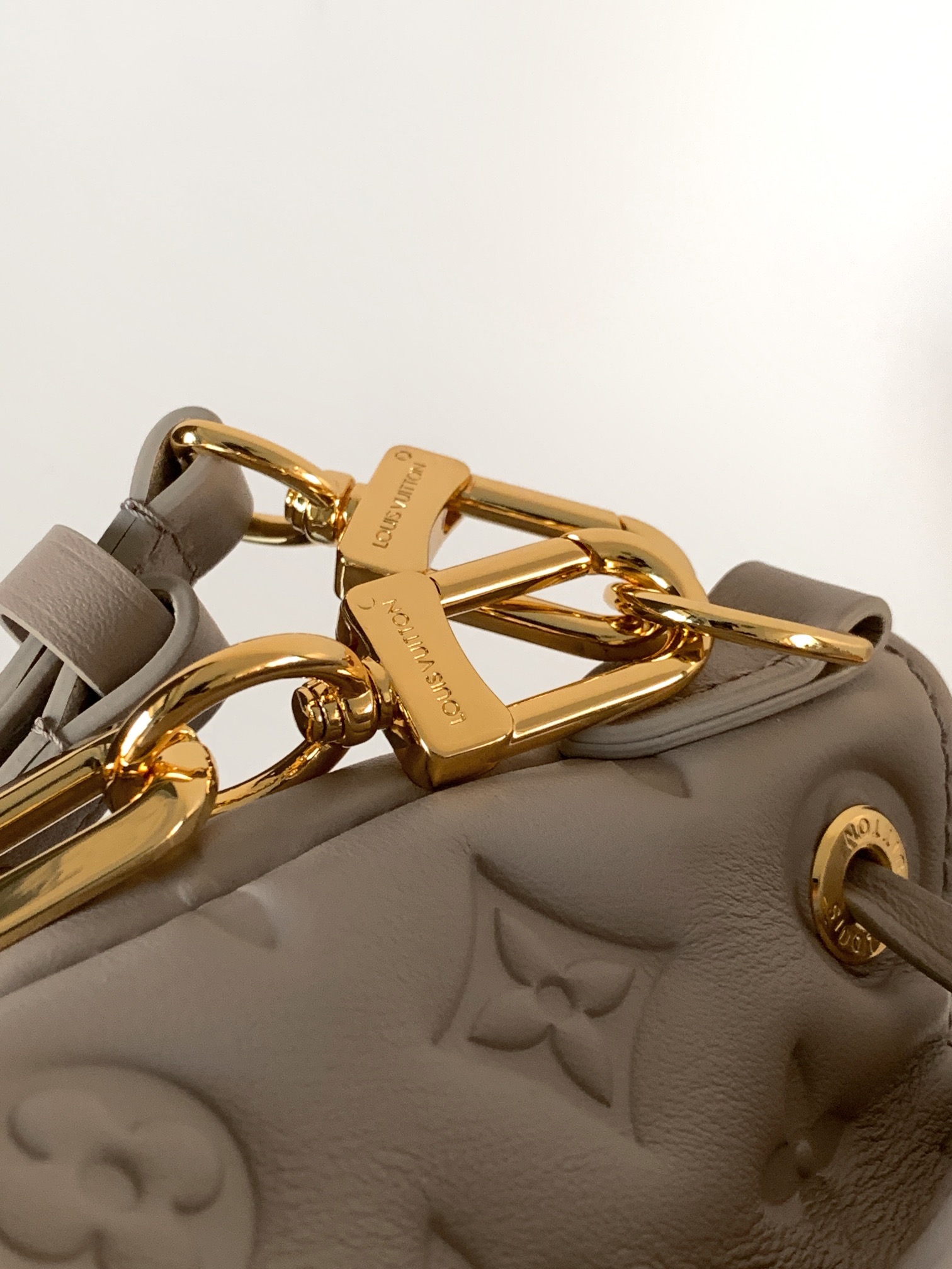 Louis Vuitton Basic Bag Cow Leather Black M-l-s