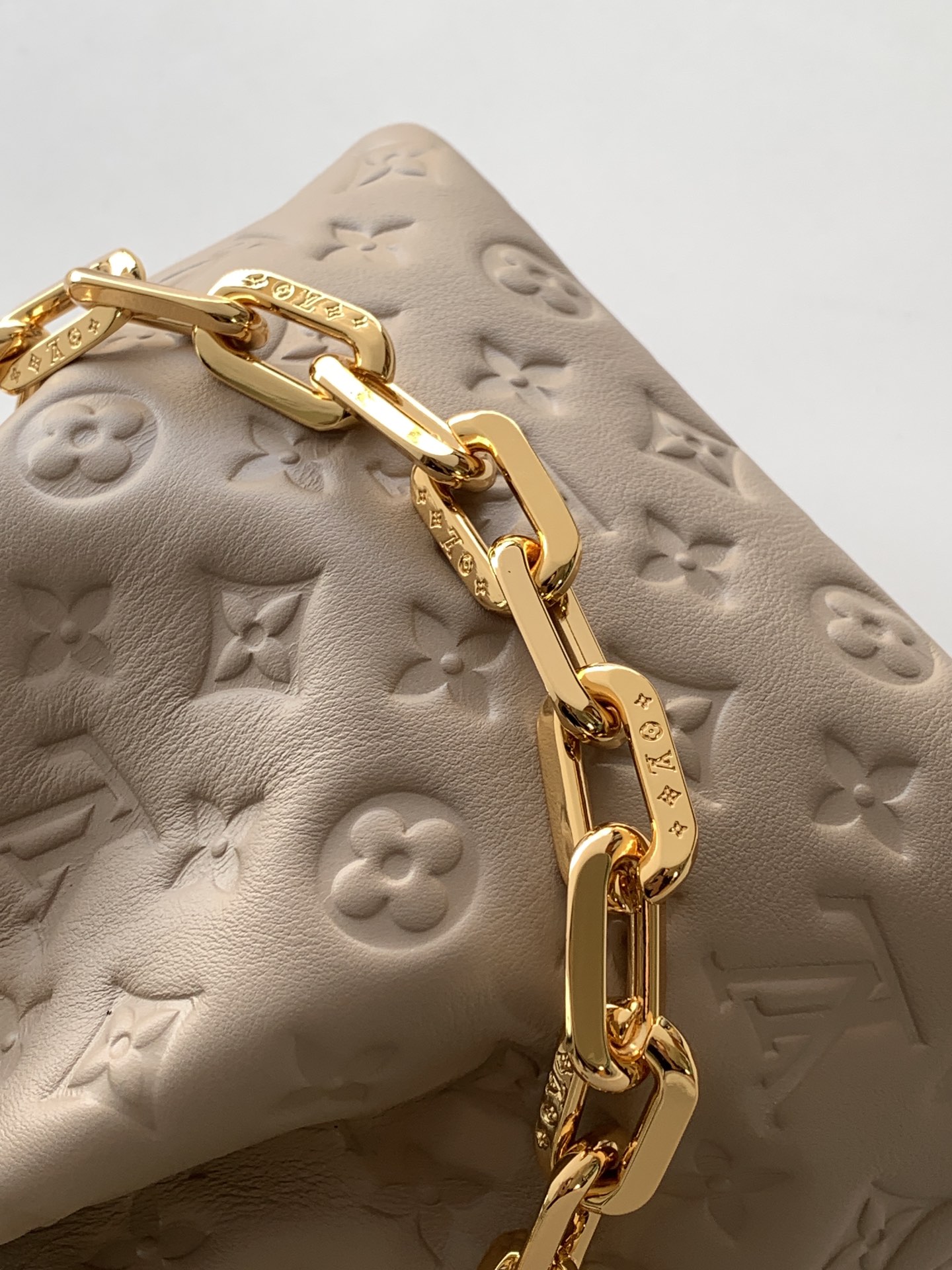 Louis Vuitton Basic Bag Cow Leather Black M-l-s