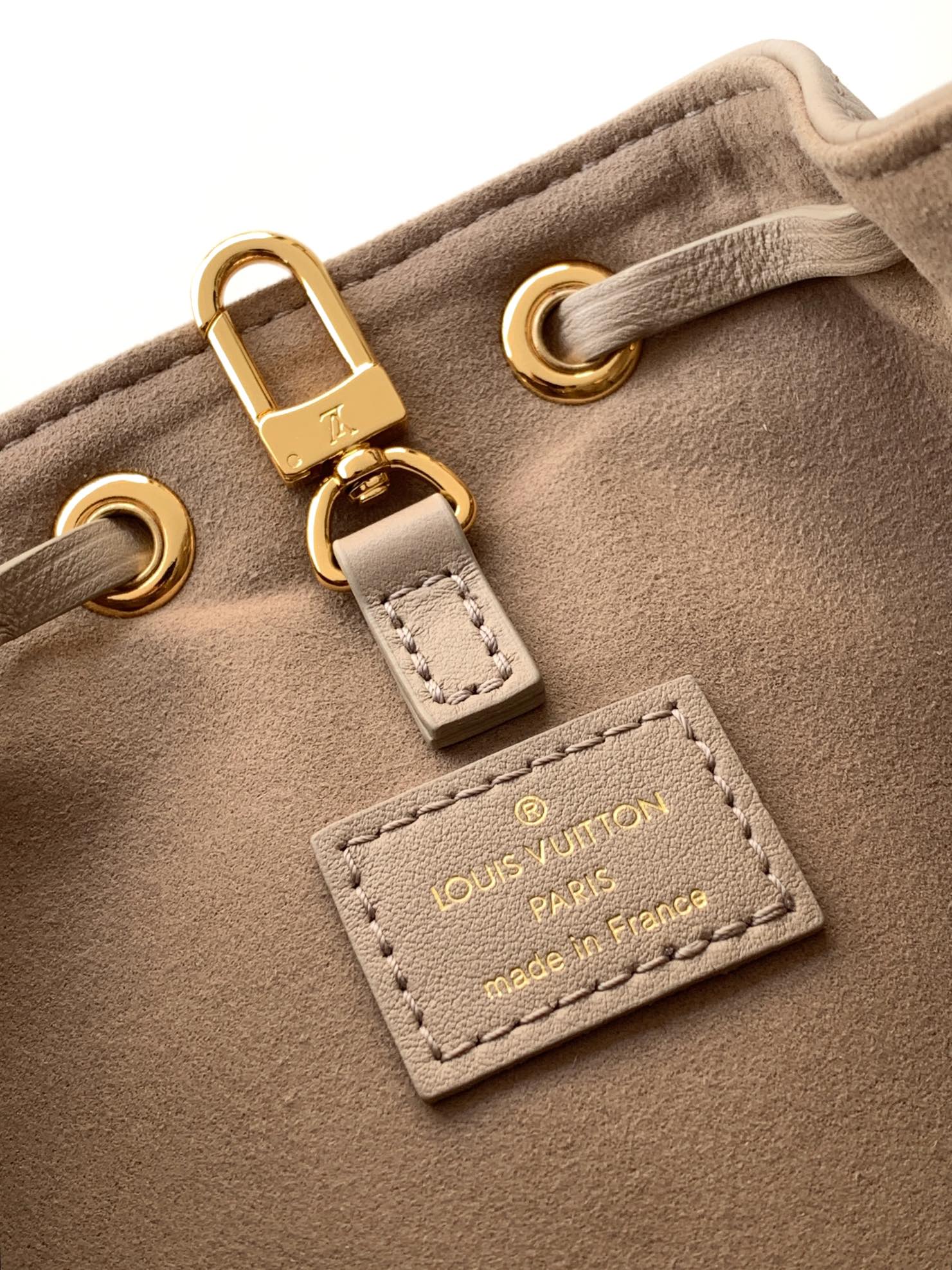 Louis Vuitton Basic Bag Cow Leather Black M-l-s