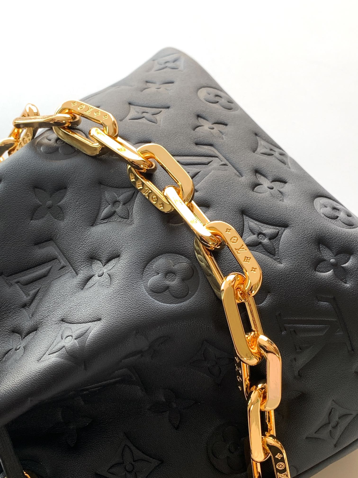 Louis Vuitton Basic Bag Cow Leather Black M-l-s