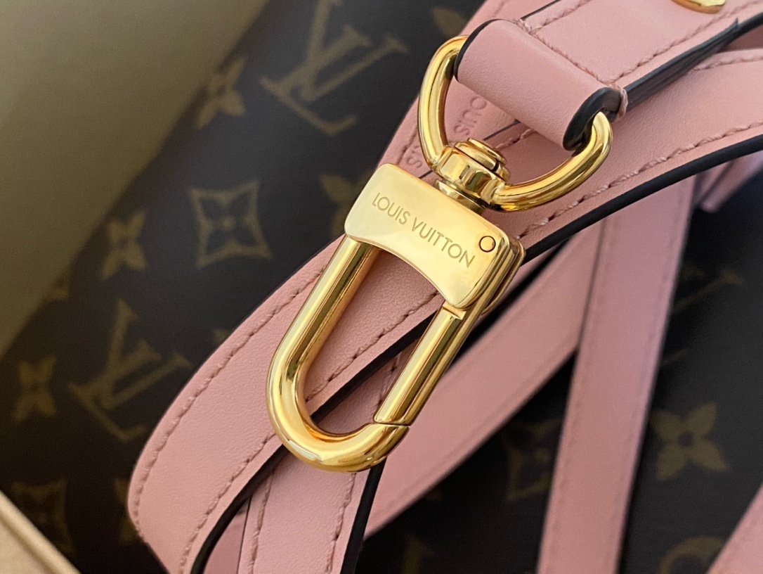 Louis Vuitton Bucket Bag Canvas Black M