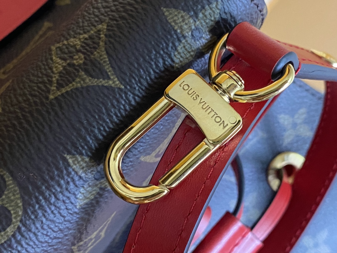 Louis Vuitton Bucket Bag Canvas Black M