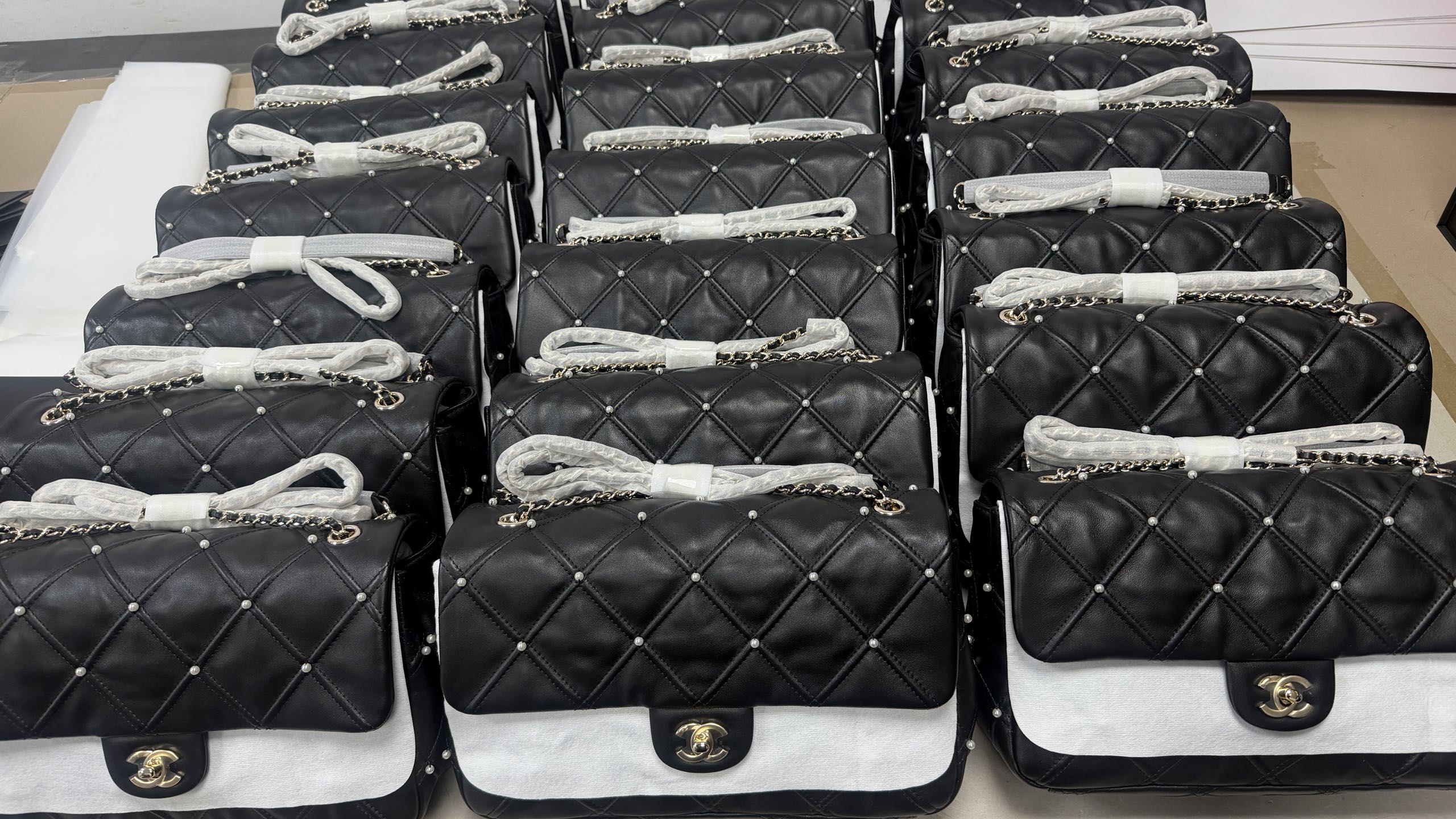 Chanel Female Basic Bag M-l