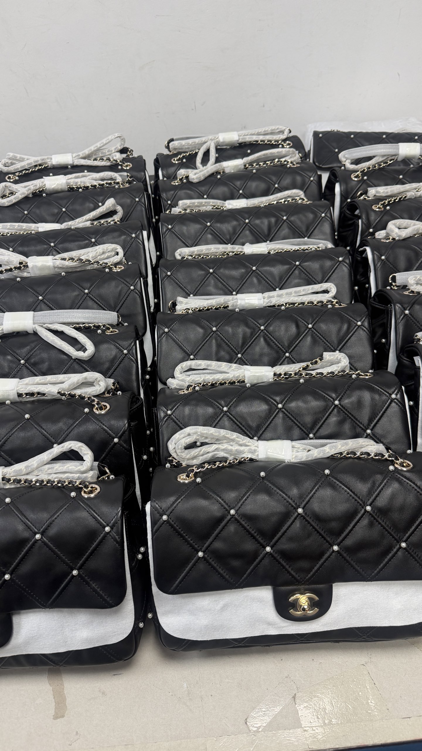 Chanel Female Basic Bag M-l