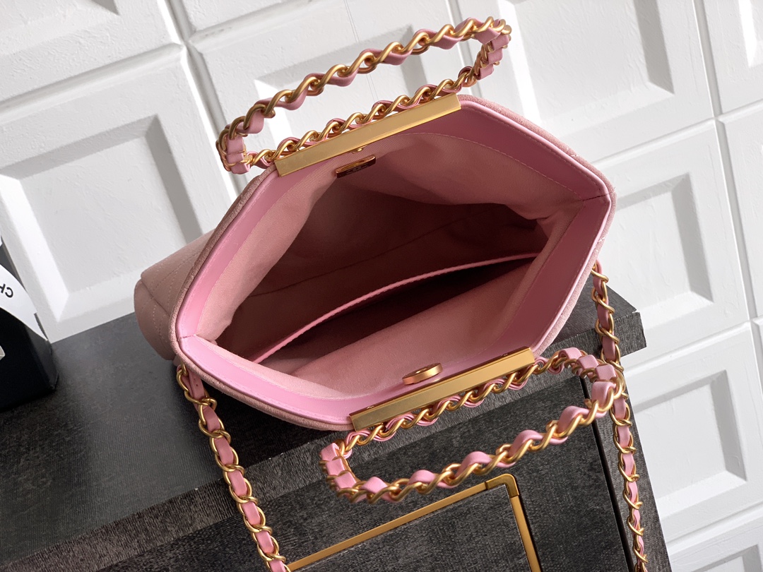 Chanel Basic Bag Cow Leather Black M-l