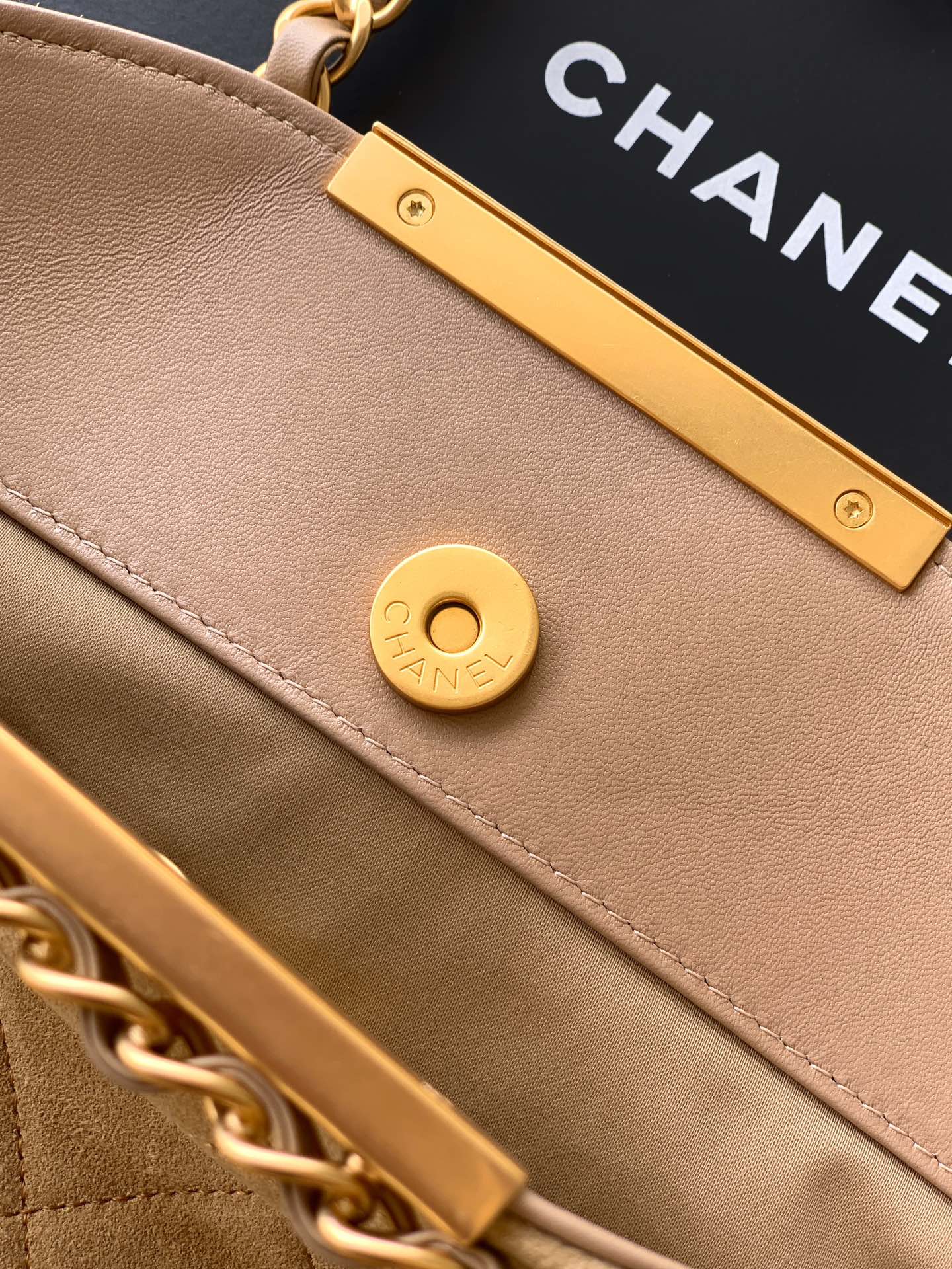 Chanel Basic Bag Cow Leather Black M-l