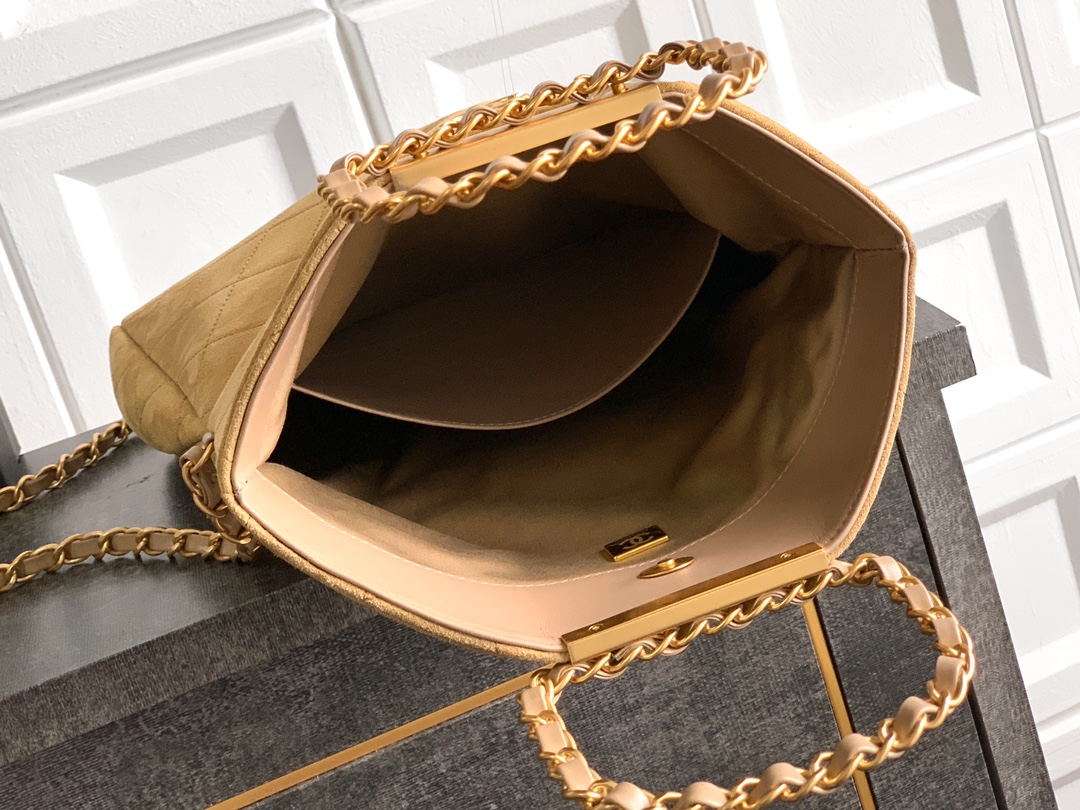 Chanel Basic Bag Cow Leather Black M-l