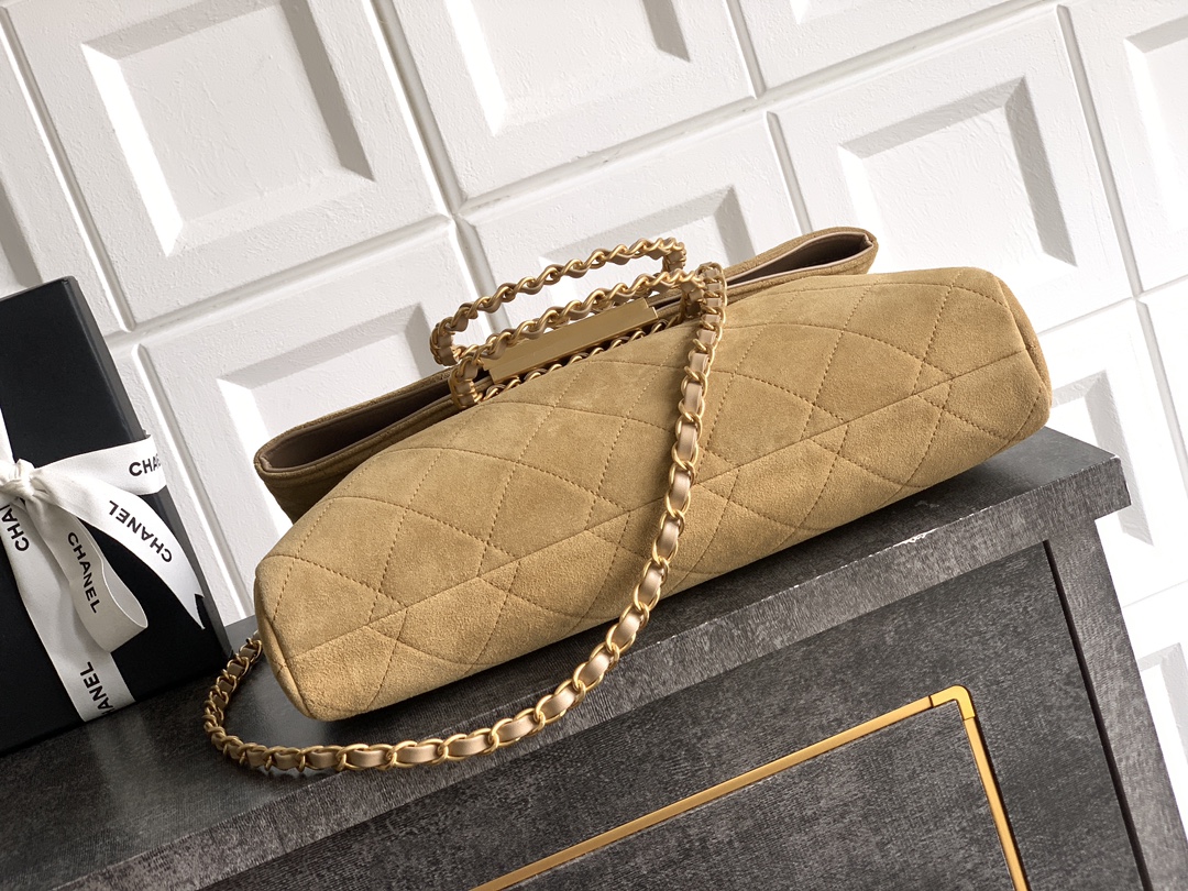 Chanel Basic Bag Cow Leather Black M-l