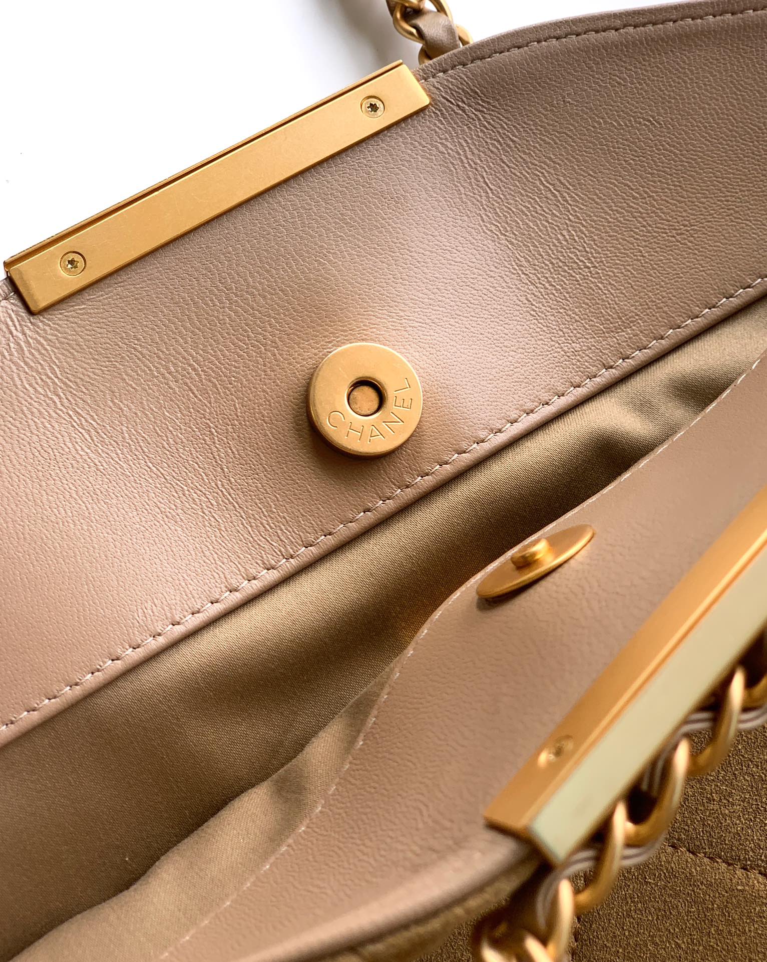 Chanel Basic Bag Cow Leather Black M-l