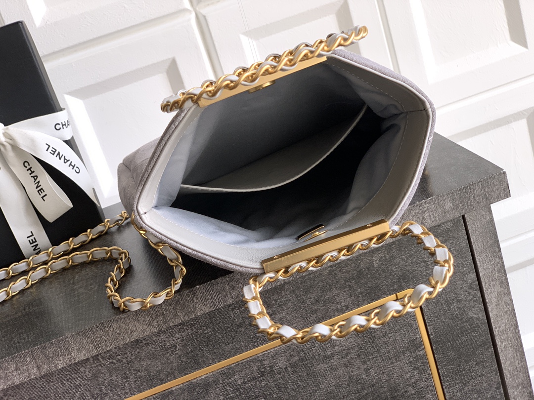 Chanel Basic Bag Cow Leather Black M-l