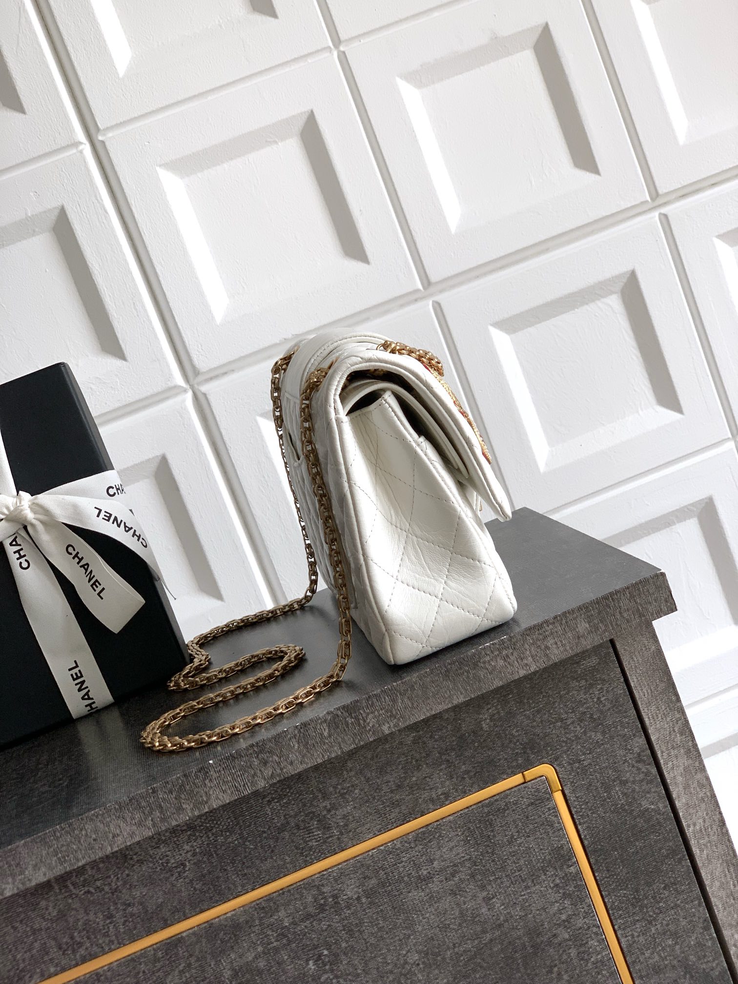 Chanel Basic Bag M-l