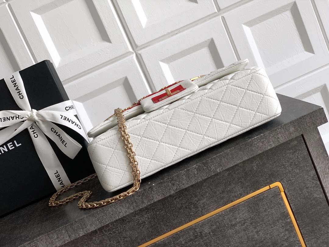 Chanel Basic Bag M-l