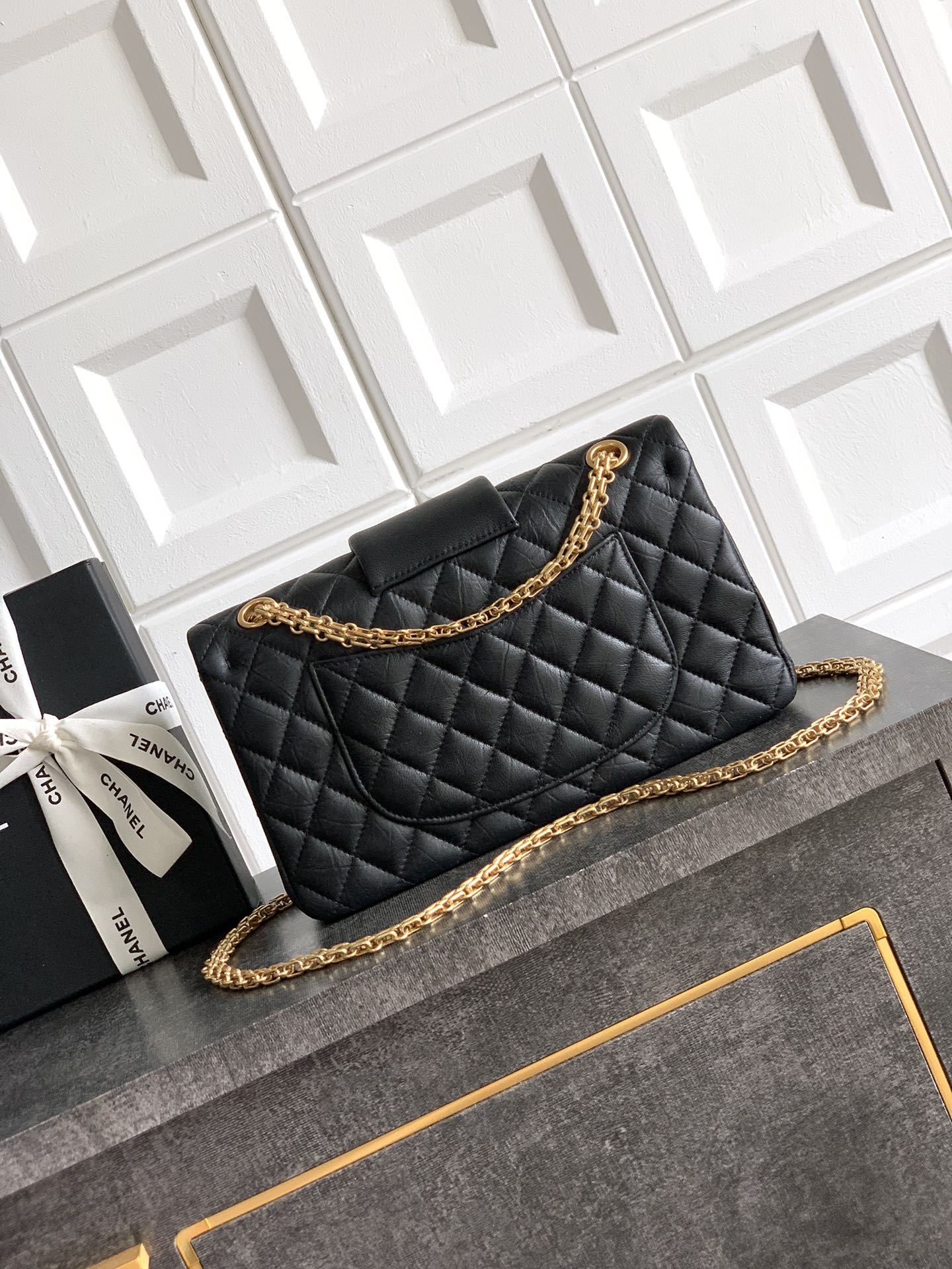 Chanel Basic Bag Black M-l