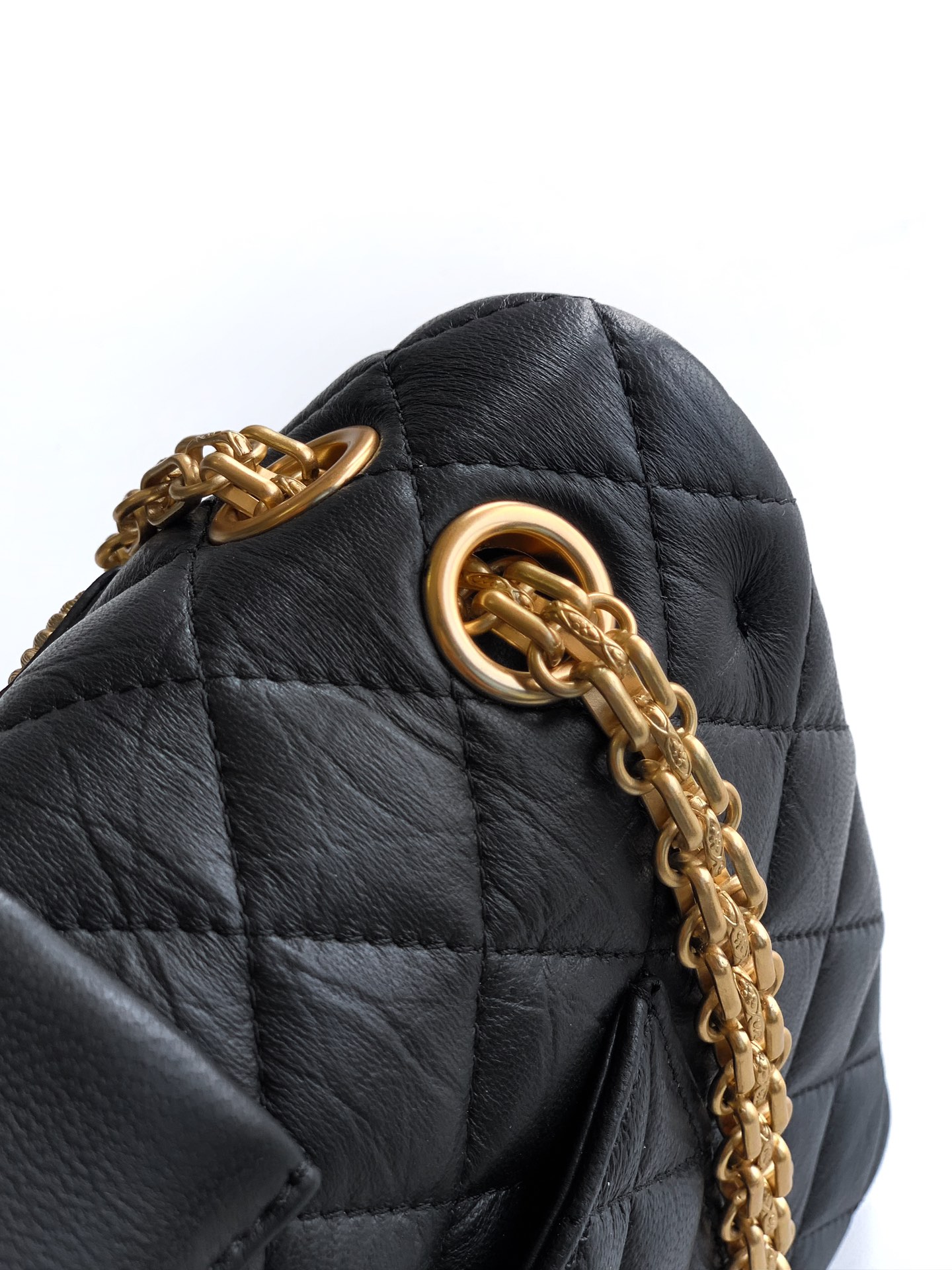 Chanel Basic Bag Black M-l
