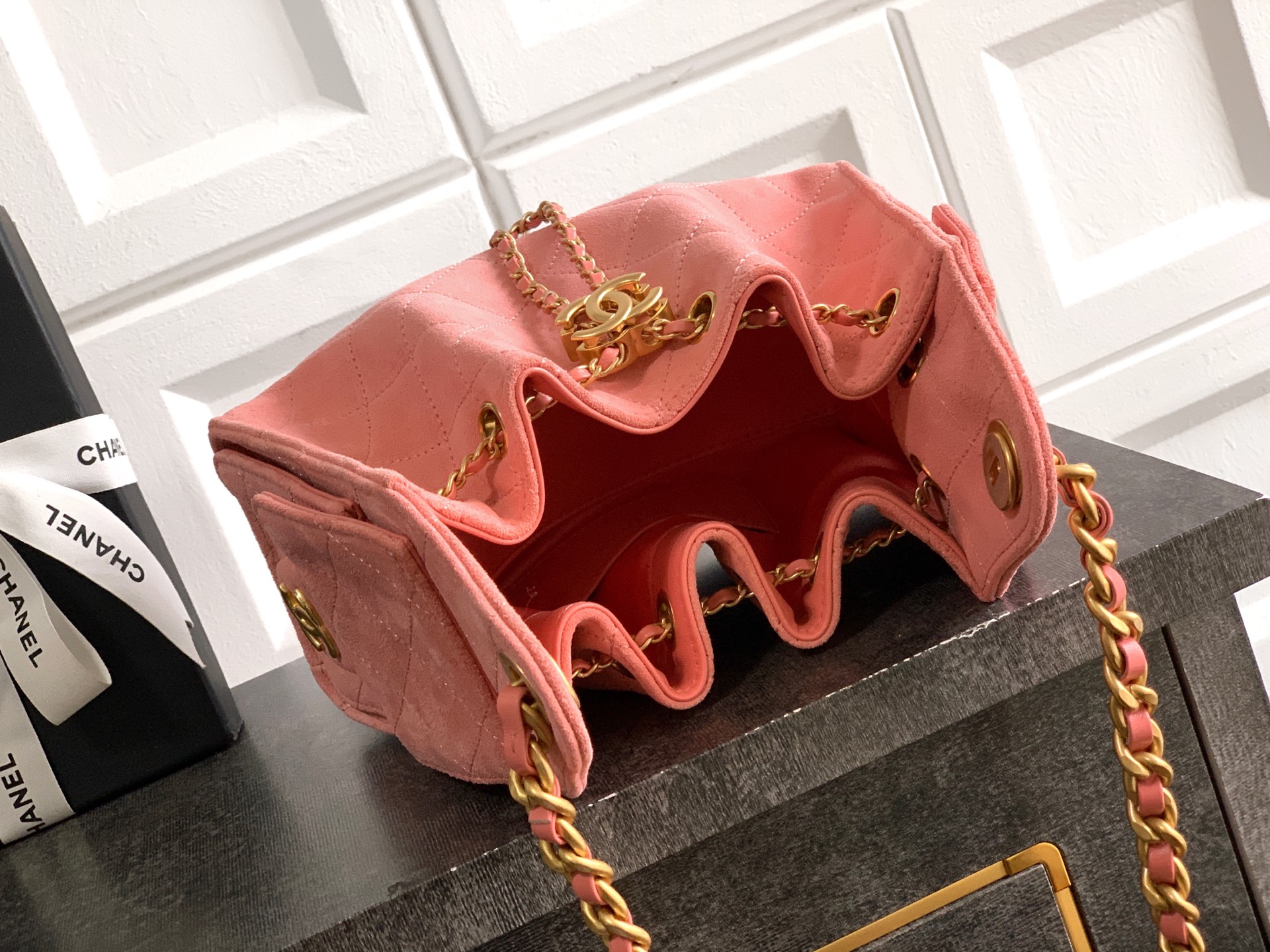 Chanel Bucket Bag Pink 22cm-m-l