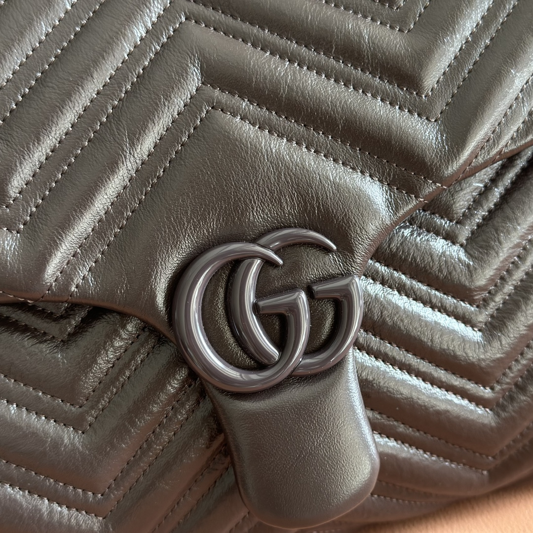 Gucci Basic Bag Cow Leather Black M