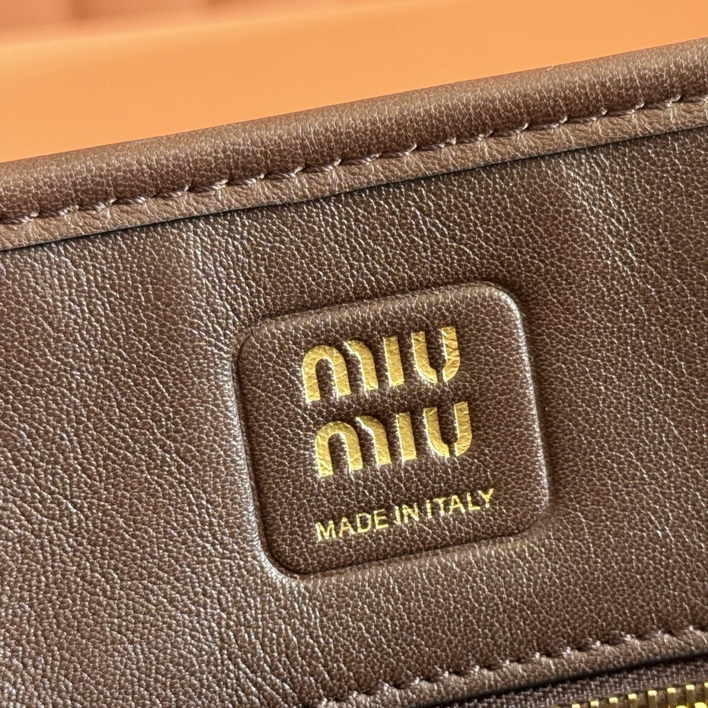 Miu Miu Basic Bag Gold M-10cm