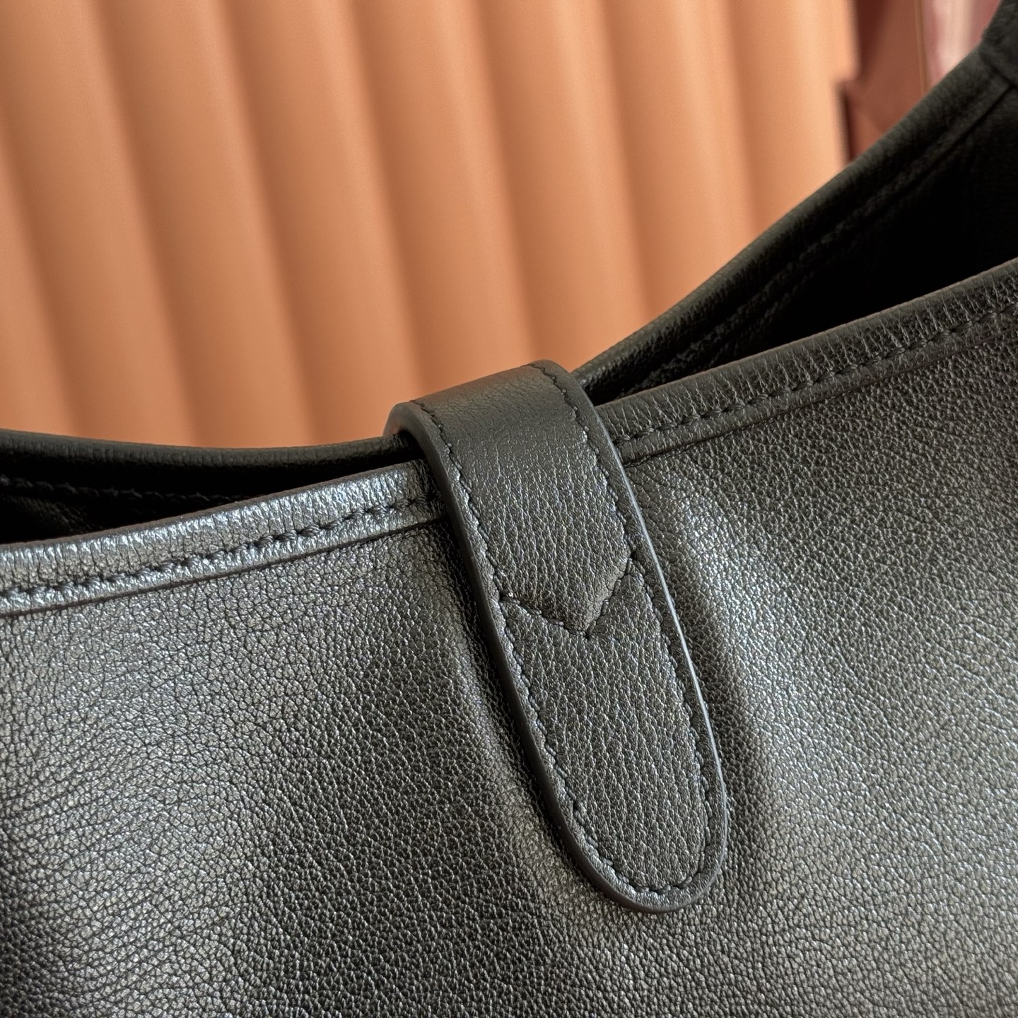 Gucci Basic Bag Black M-l