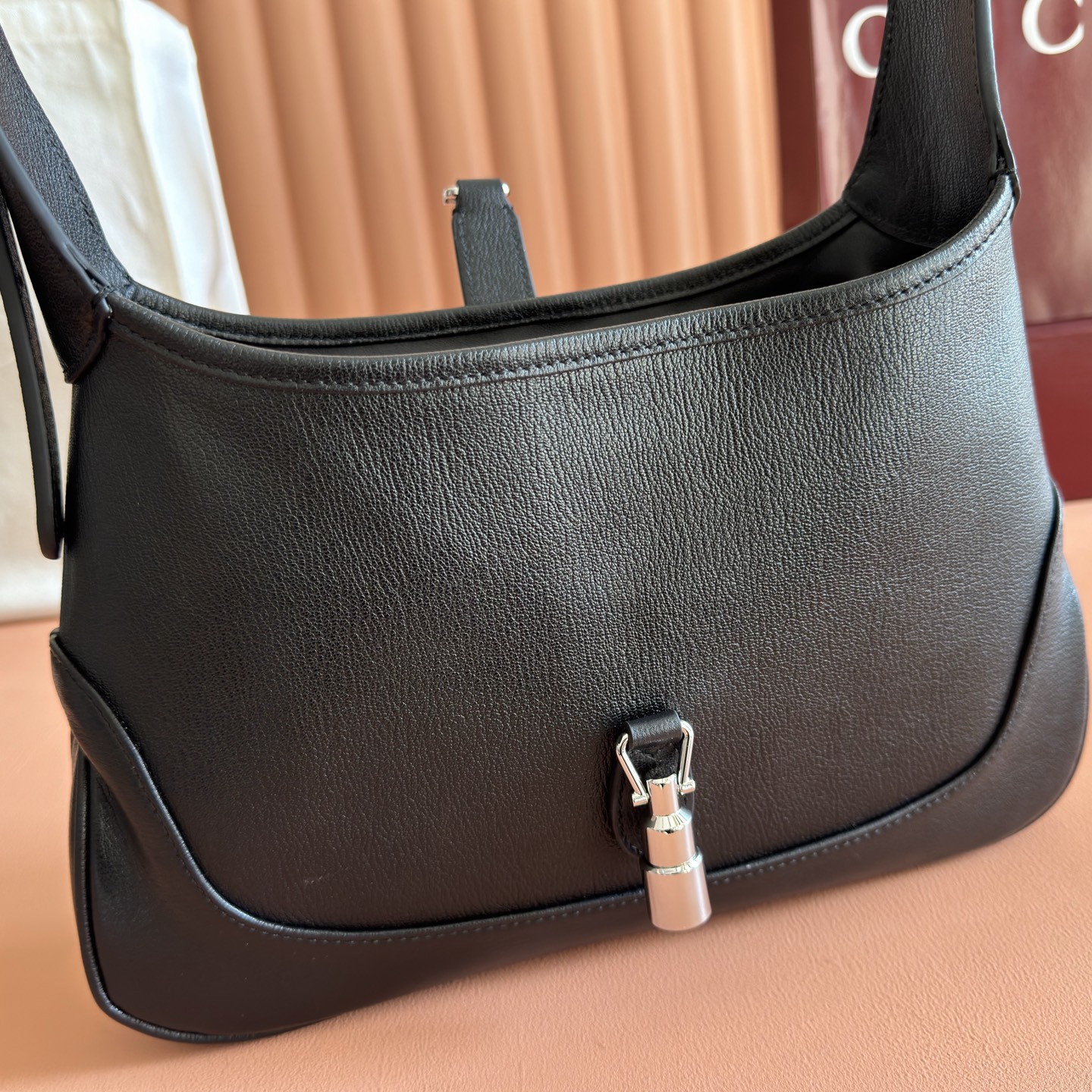 Gucci Basic Bag Black M-l