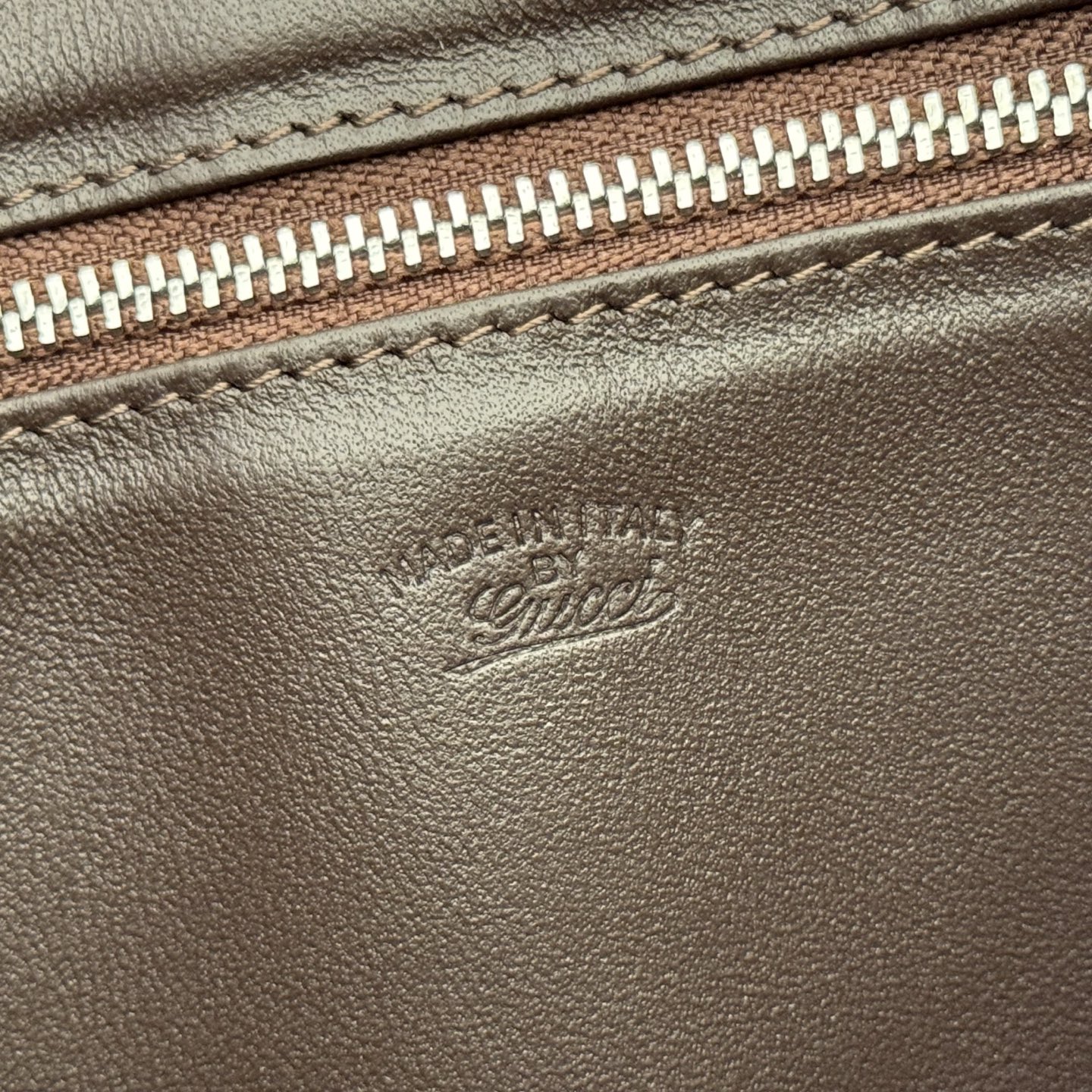 Gucci Basic Bag Black M-l