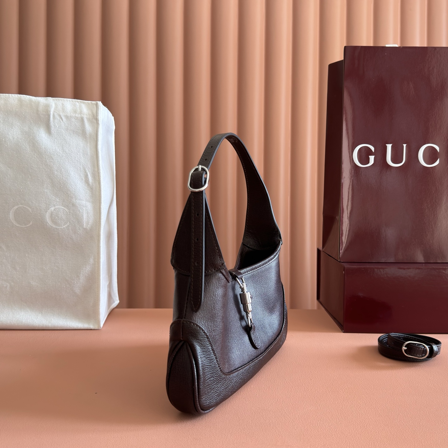 Gucci Basic Bag Canvas Brown M-l