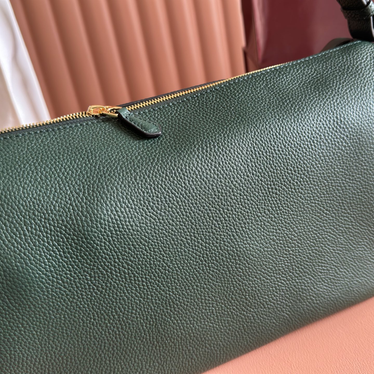 Gucci Basic Bag Cow Leather White L-s