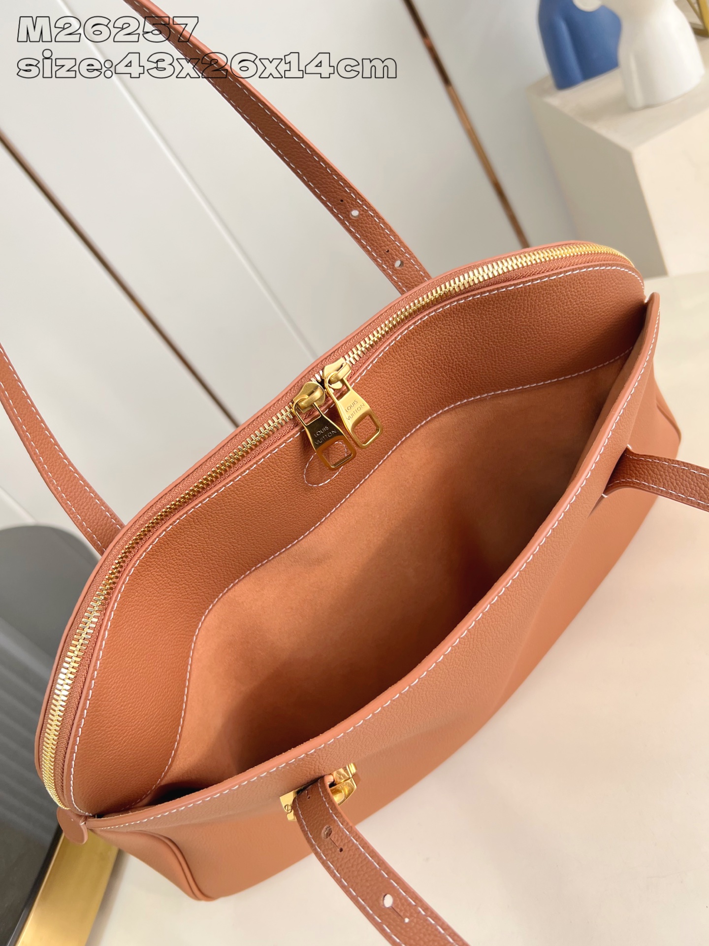 Louis Vuitton Basic Bag Cow Leather Gold M-l