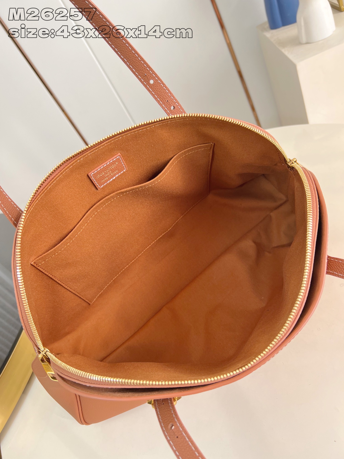 Louis Vuitton Basic Bag Cow Leather Gold M-l