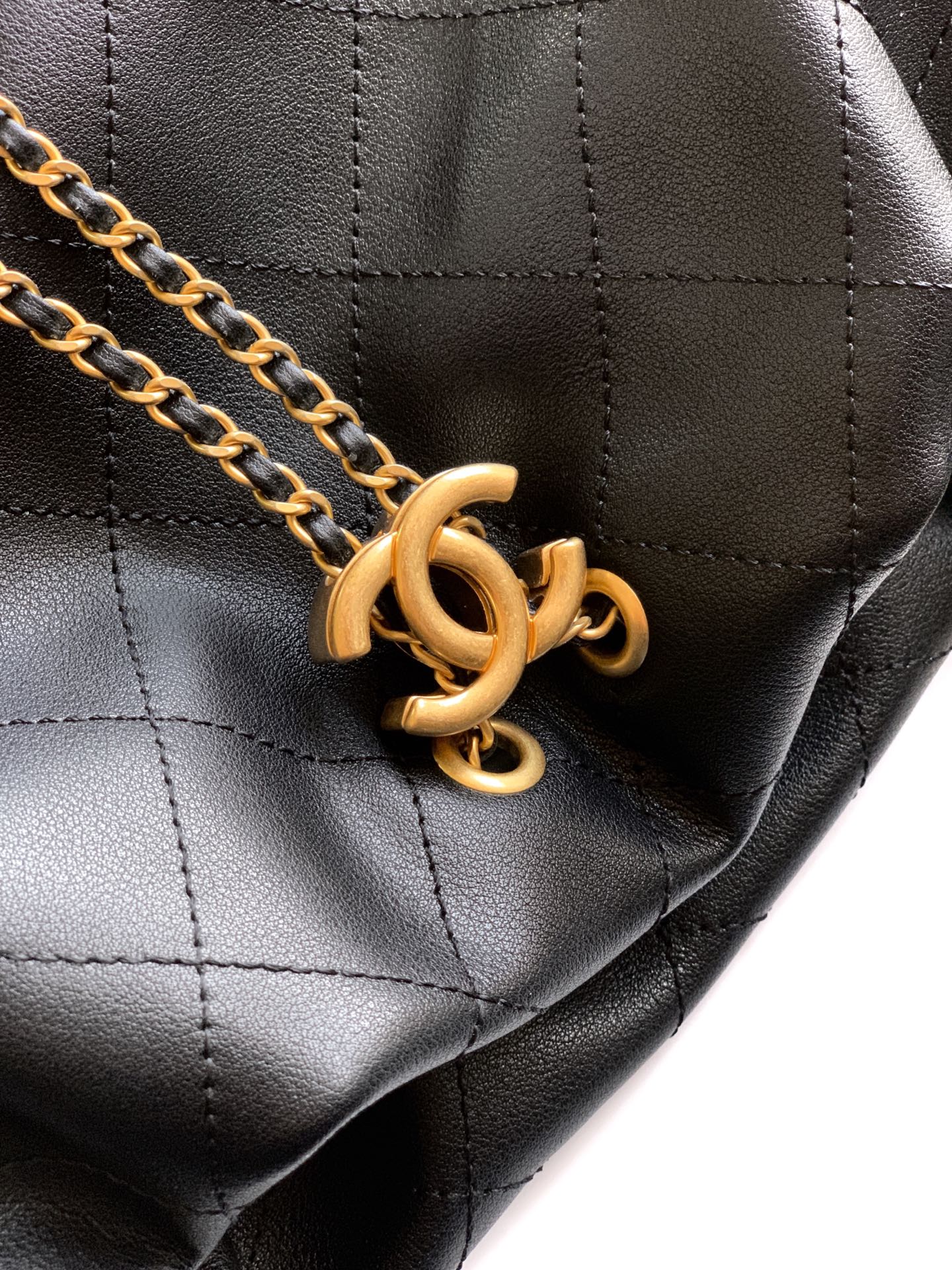 Chanel Male Basic Bag Cow Leather Black 12cm-l-s