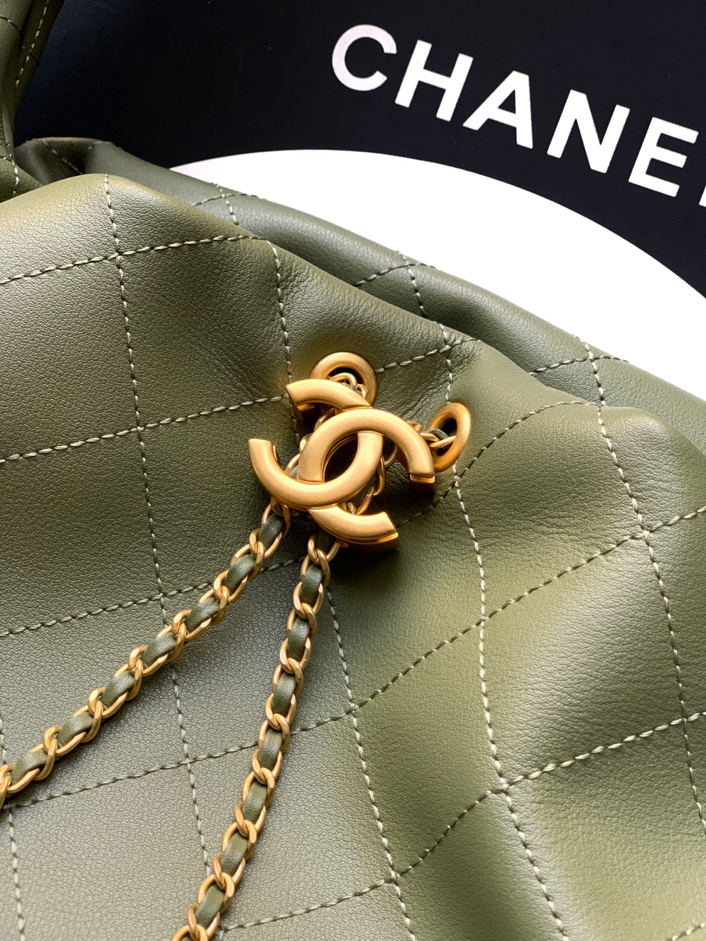 Chanel Male Basic Bag Cow Leather Green 12cm-l-s