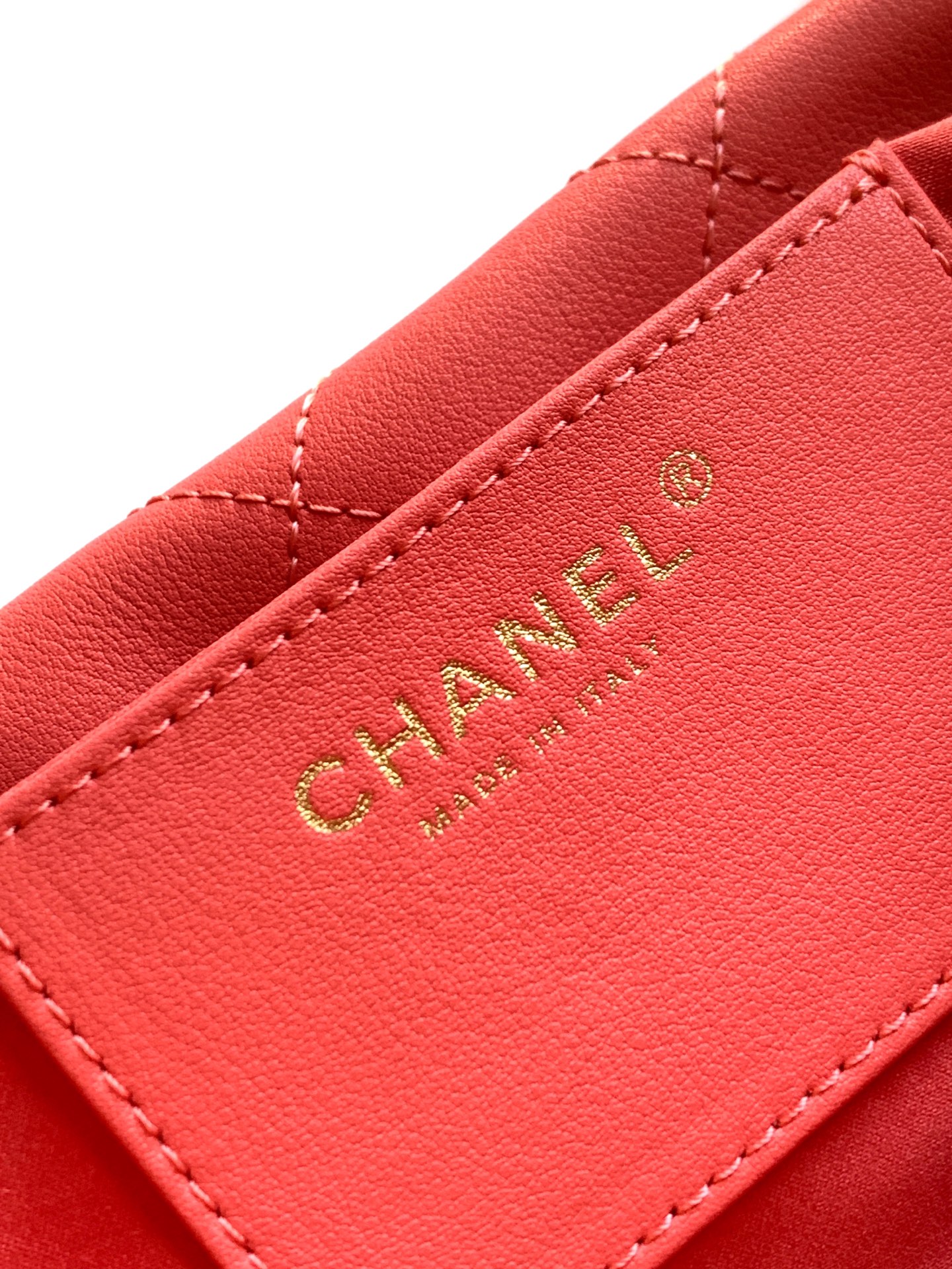 Chanel Male Basic Bag Cow Leather Red 12cm-l-s