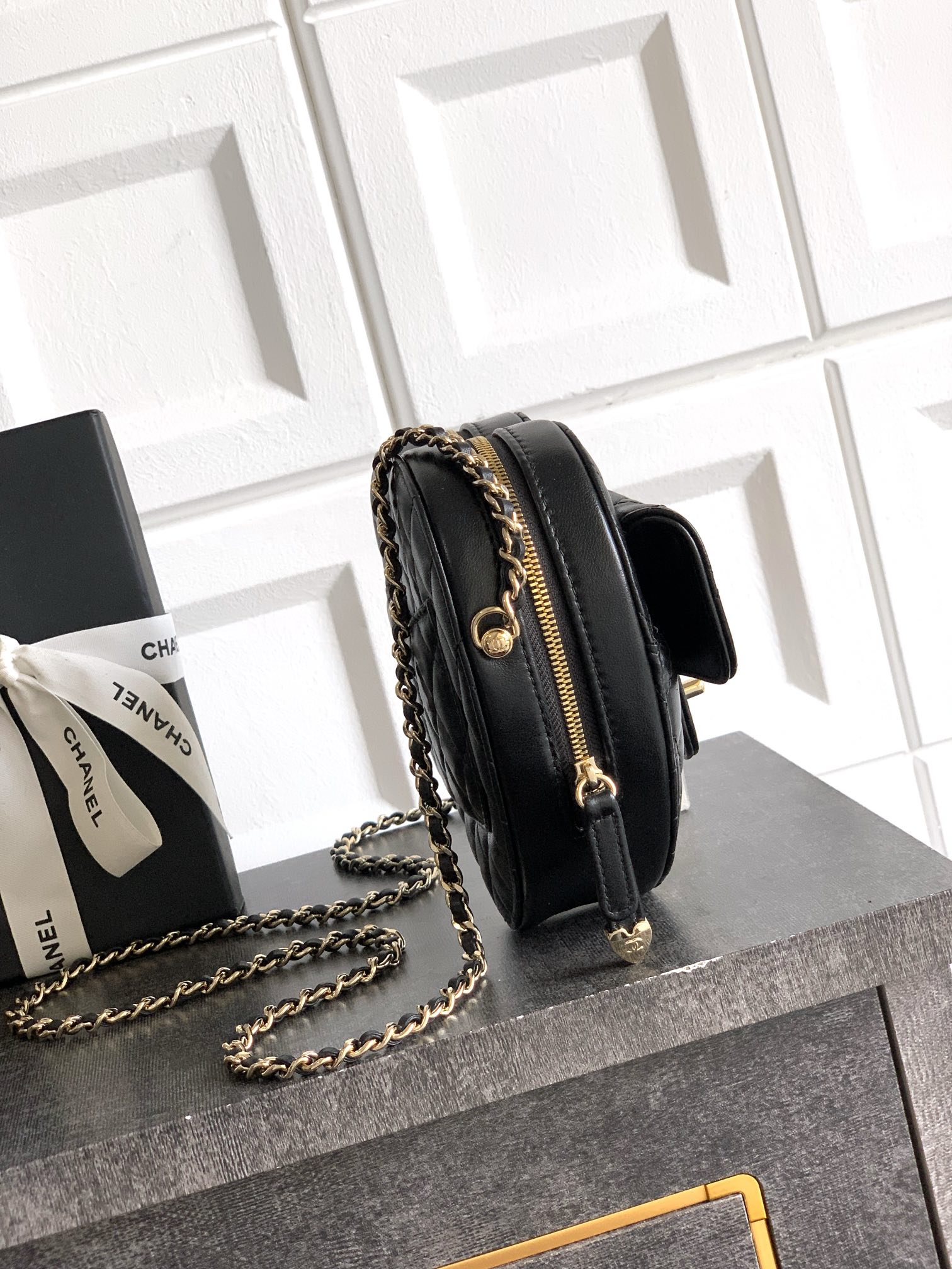 Chanel Clutch Bag Sheepskin Black M-l