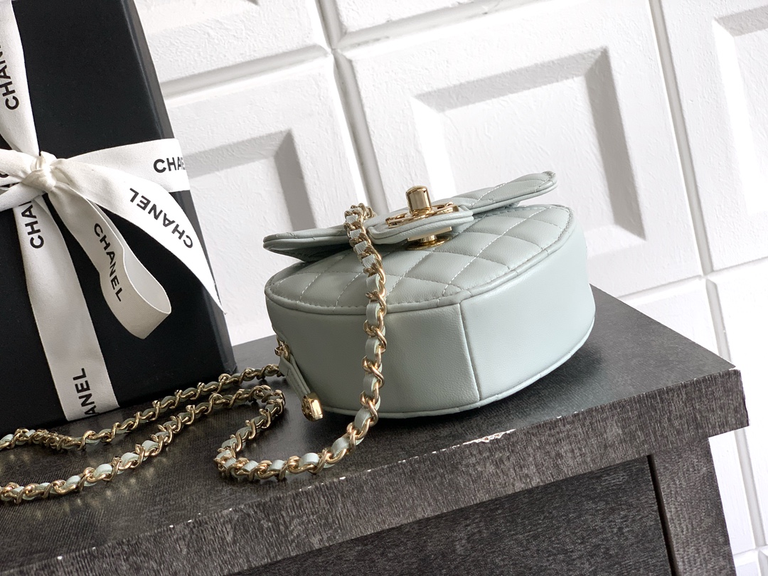 Chanel Clutch Bag Sheepskin Blue M-l