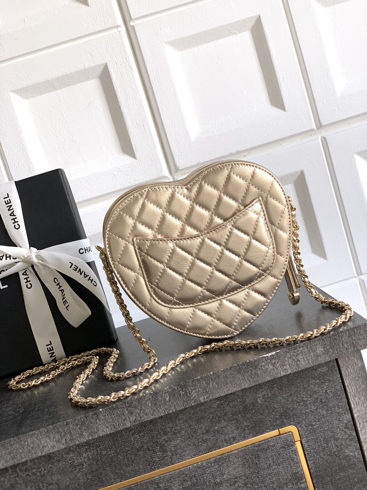 Chanel Clutch Bag Sheepskin Gold M-l