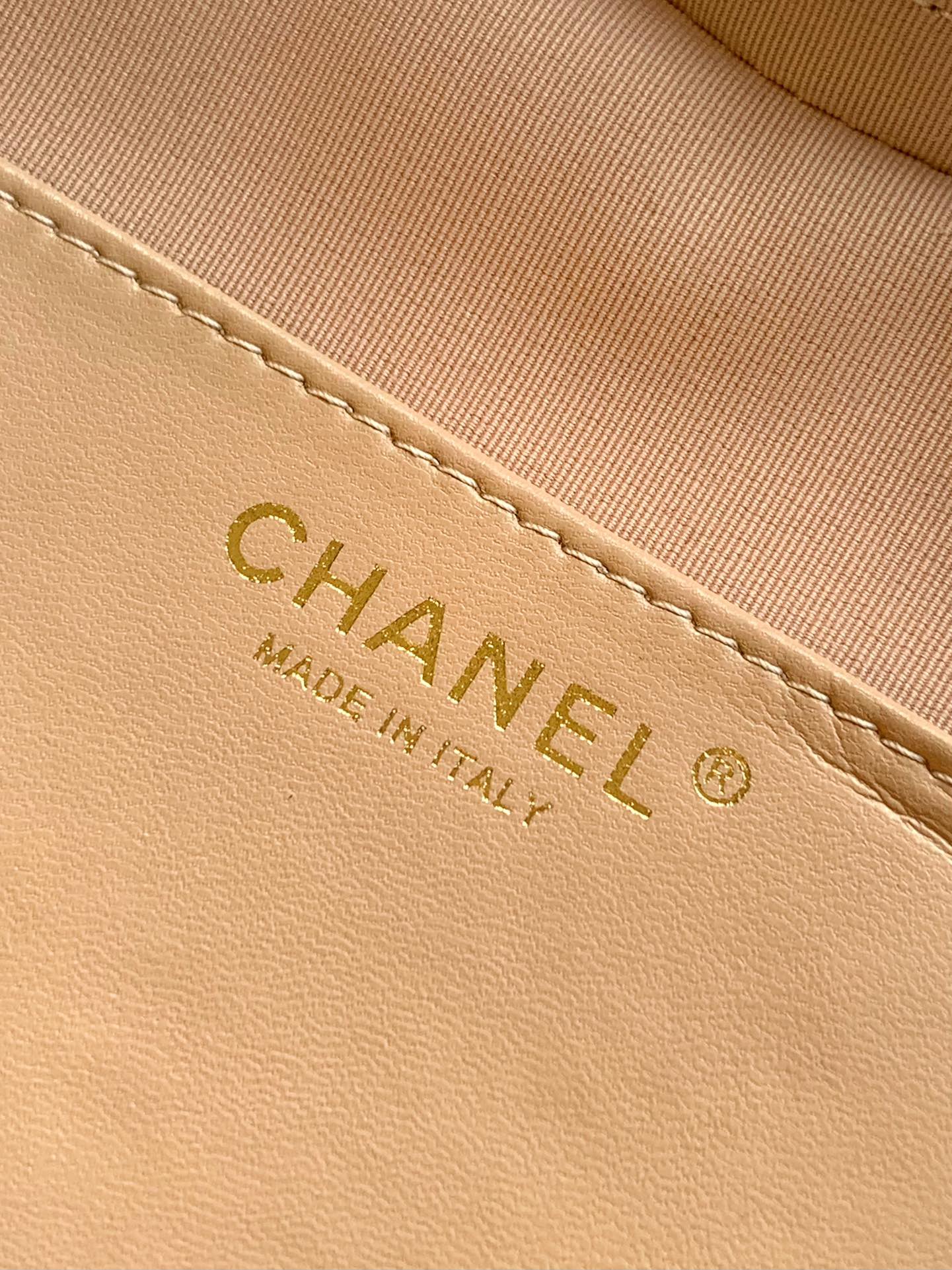 Chanel Clutch Bag Sheepskin Gold M-l
